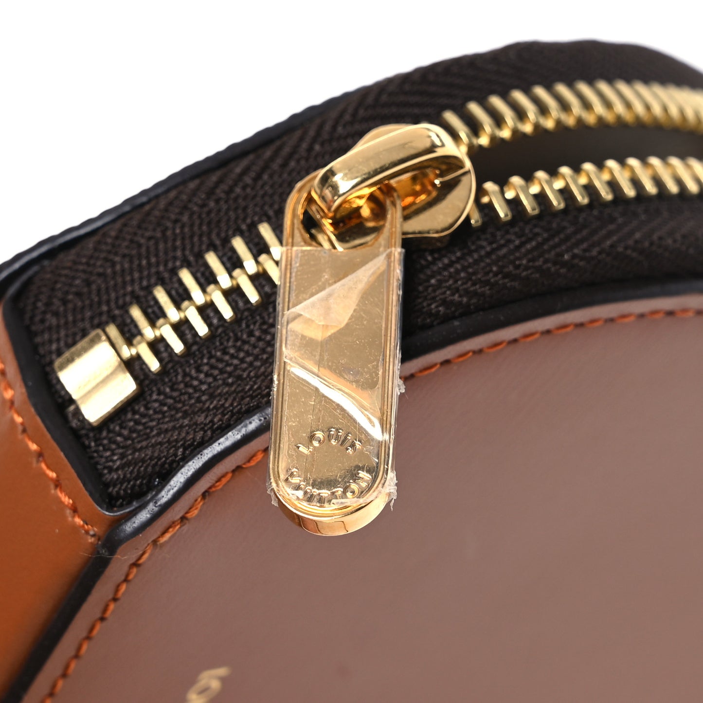 Calfskin Catogram Micro Boite Chapeau Marron