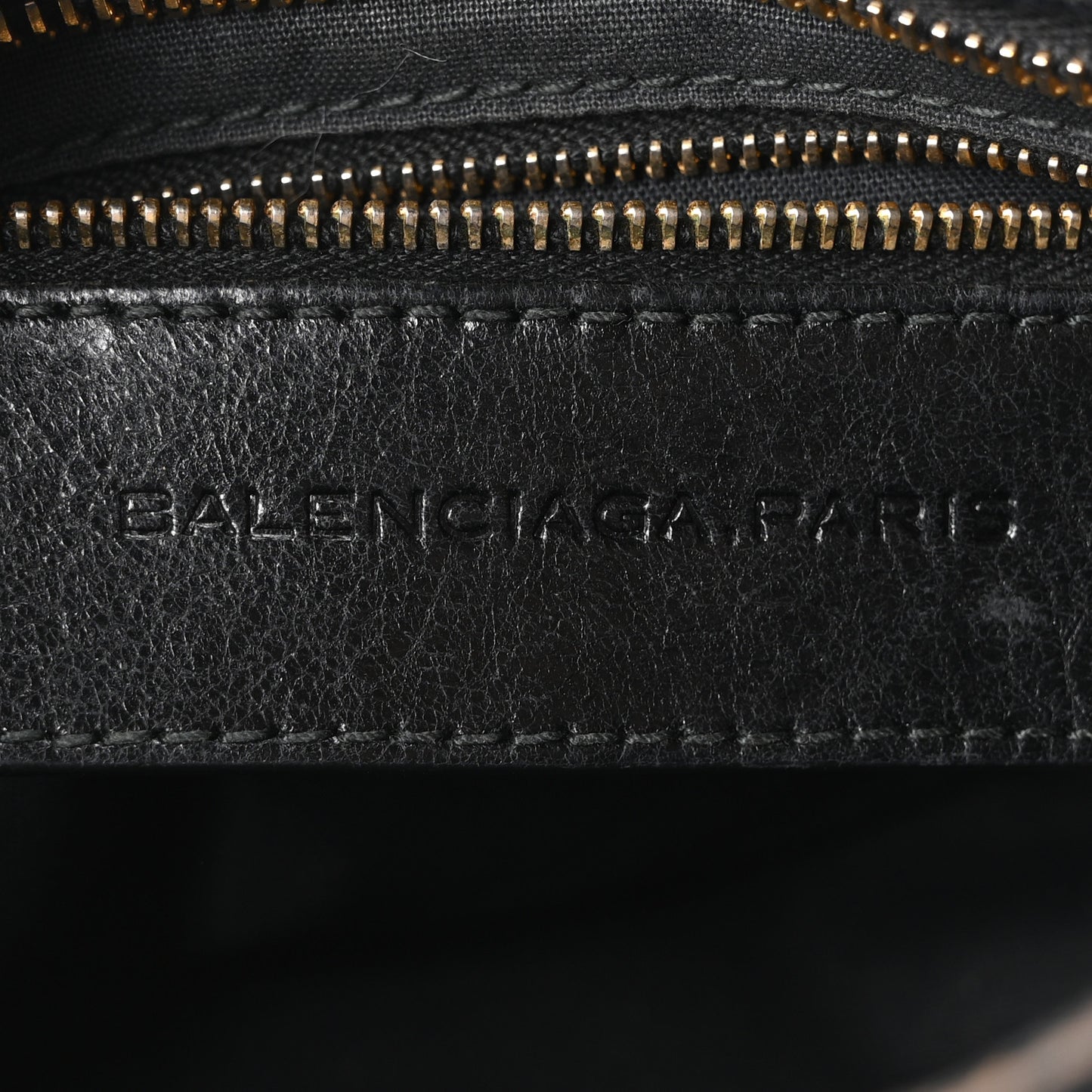 Agneau Giant 12 Gold Hardware Mini City Black