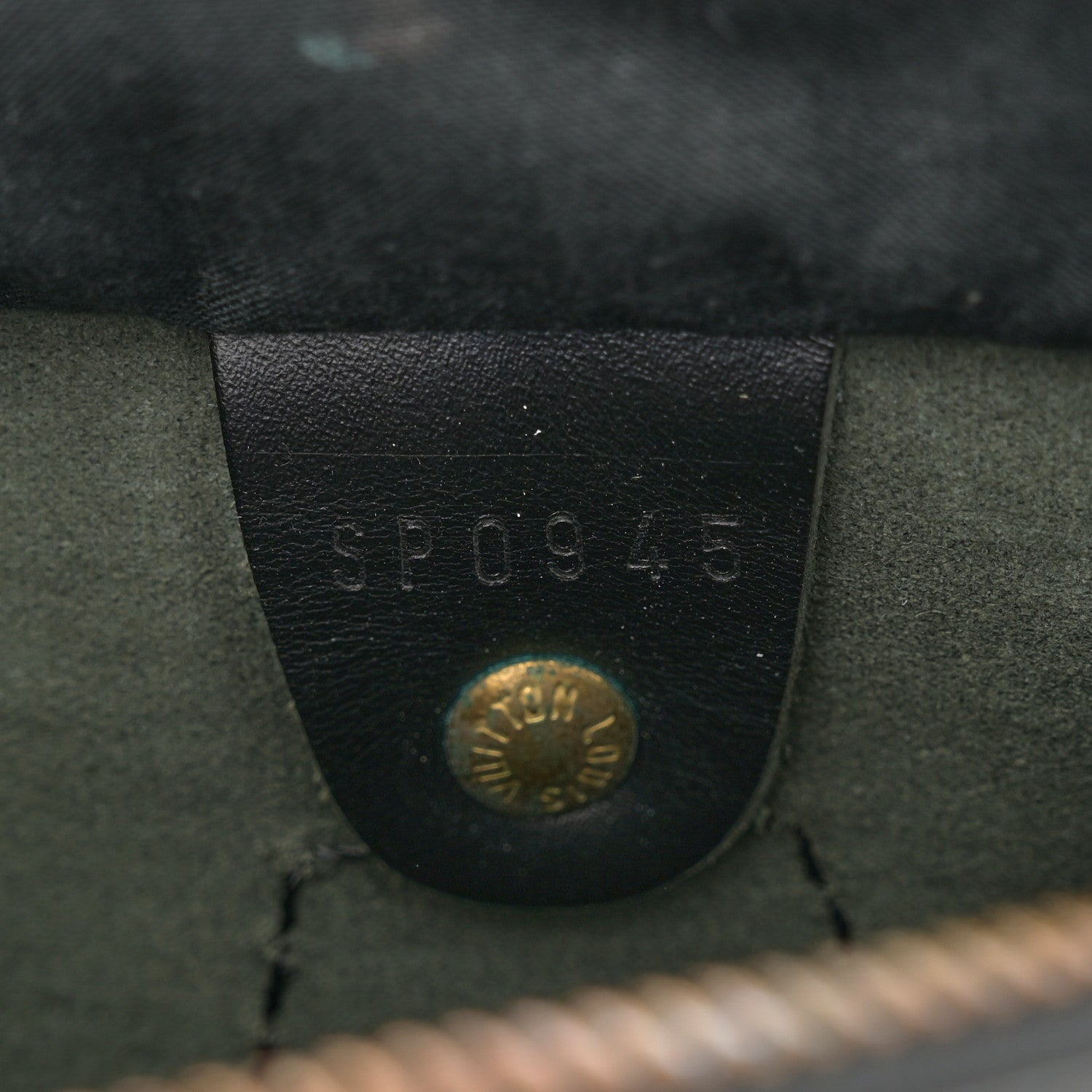 Louis Vuitton Epi Speedy 25 Black 7 of 13