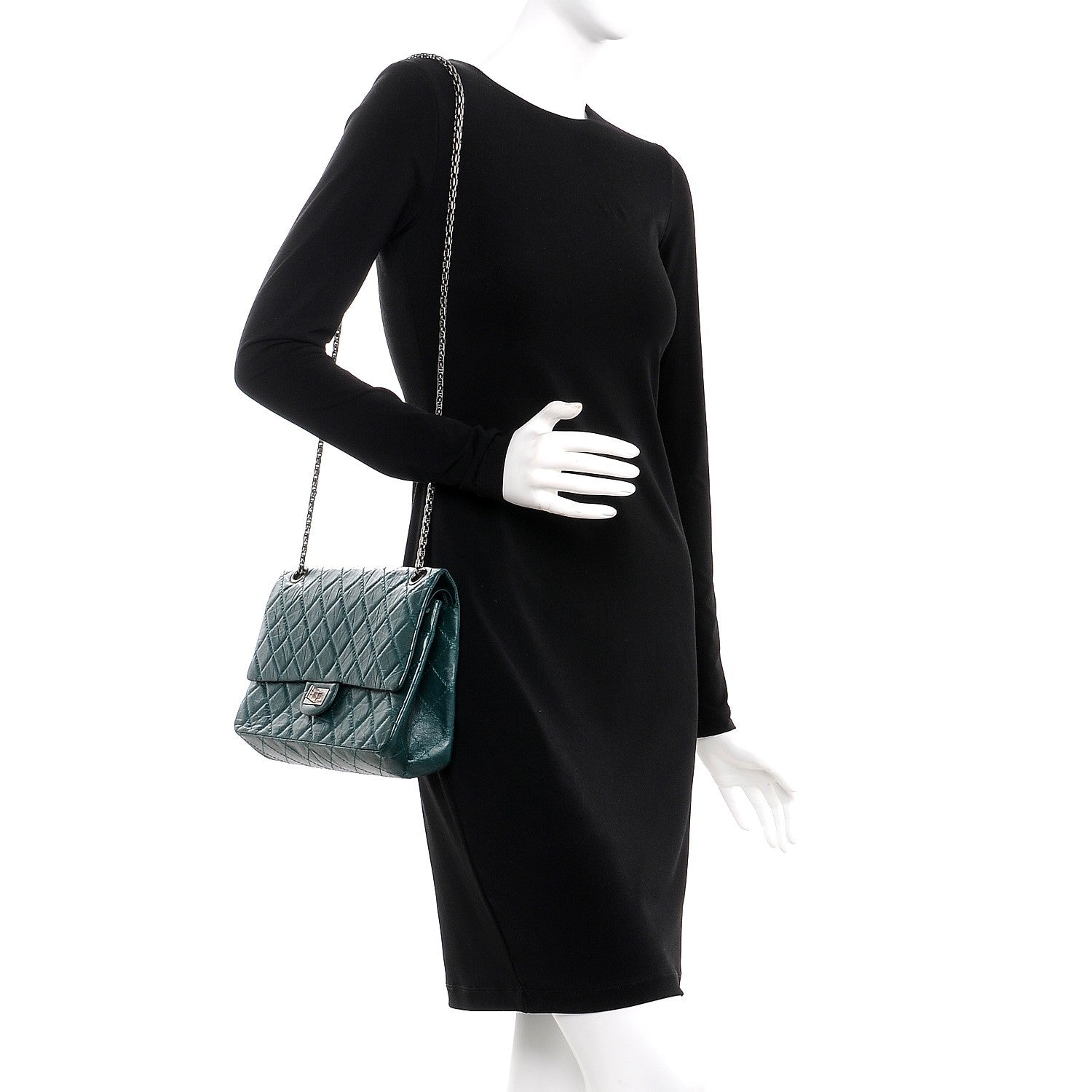 Chanel Aged Calfskin 2.55 Reissue 226 Flap Dark Green 2 of 8