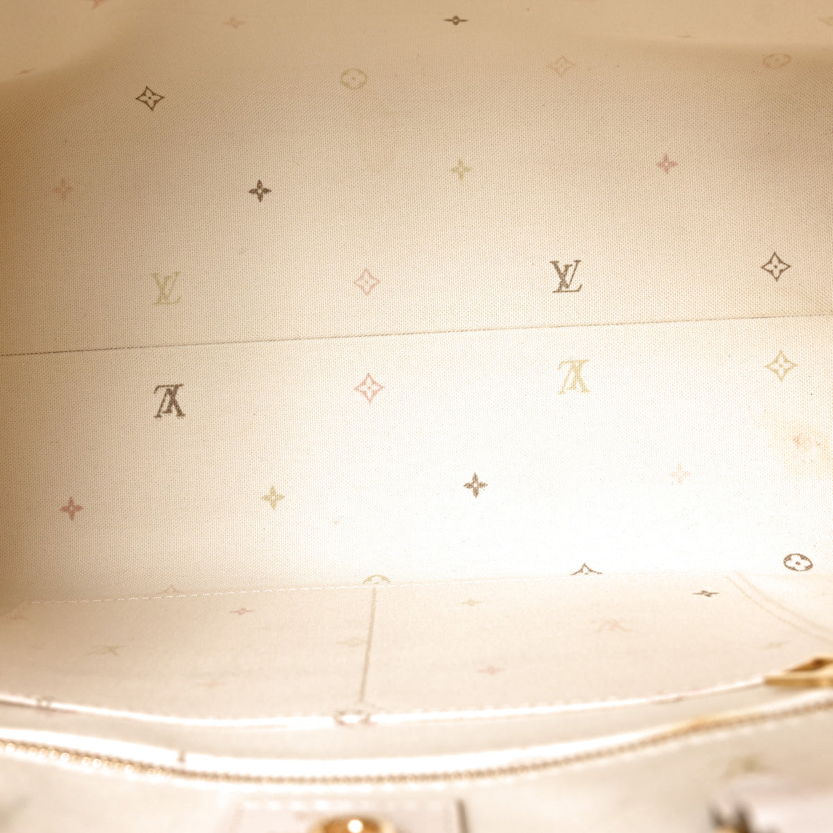 Louis Vuitton Monogram Giant Spring In The City OnTheGo MM Sunset Kaki 5 of 9