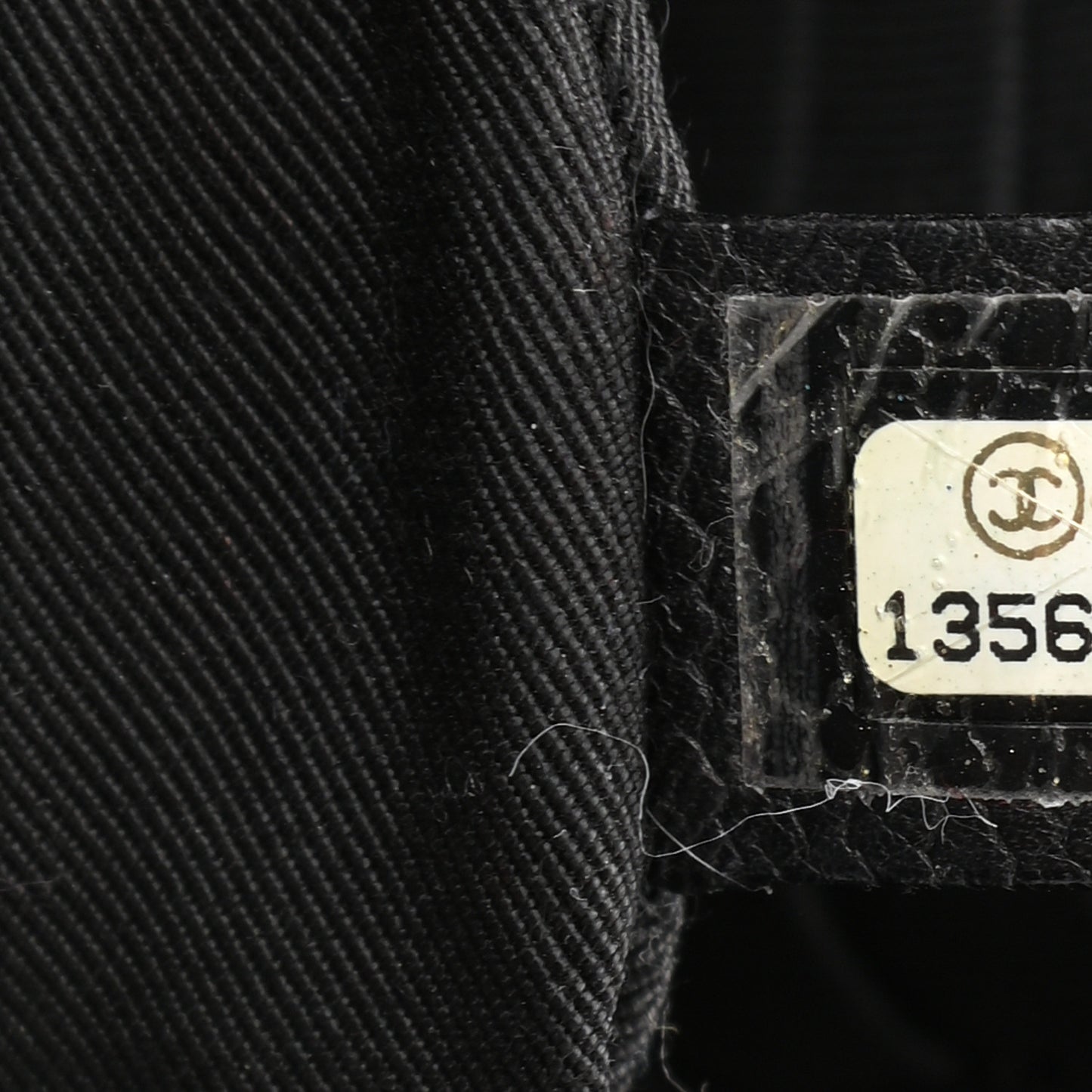 Caviar Half Moon Wallet On Chain WOC Black