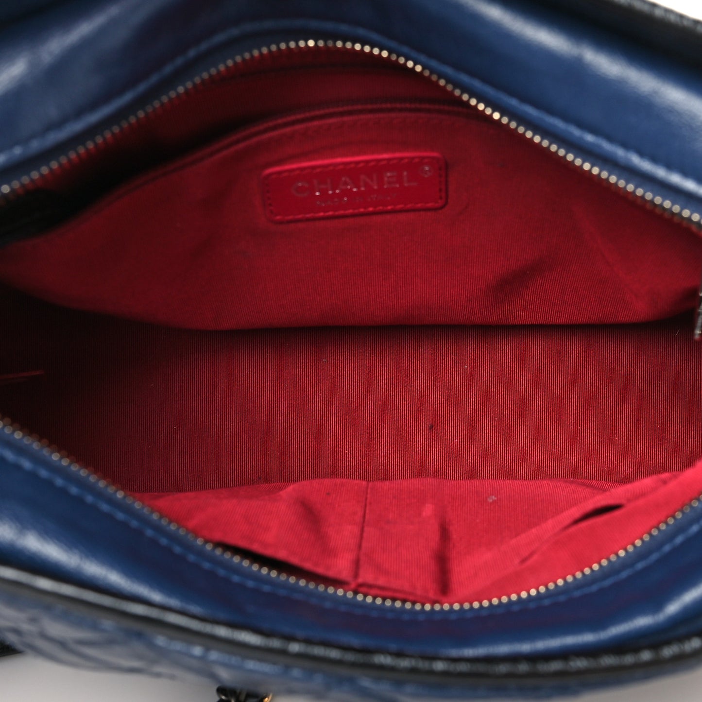 Aged Calfskin Quilted Medium Gabrielle Hobo Navy Black