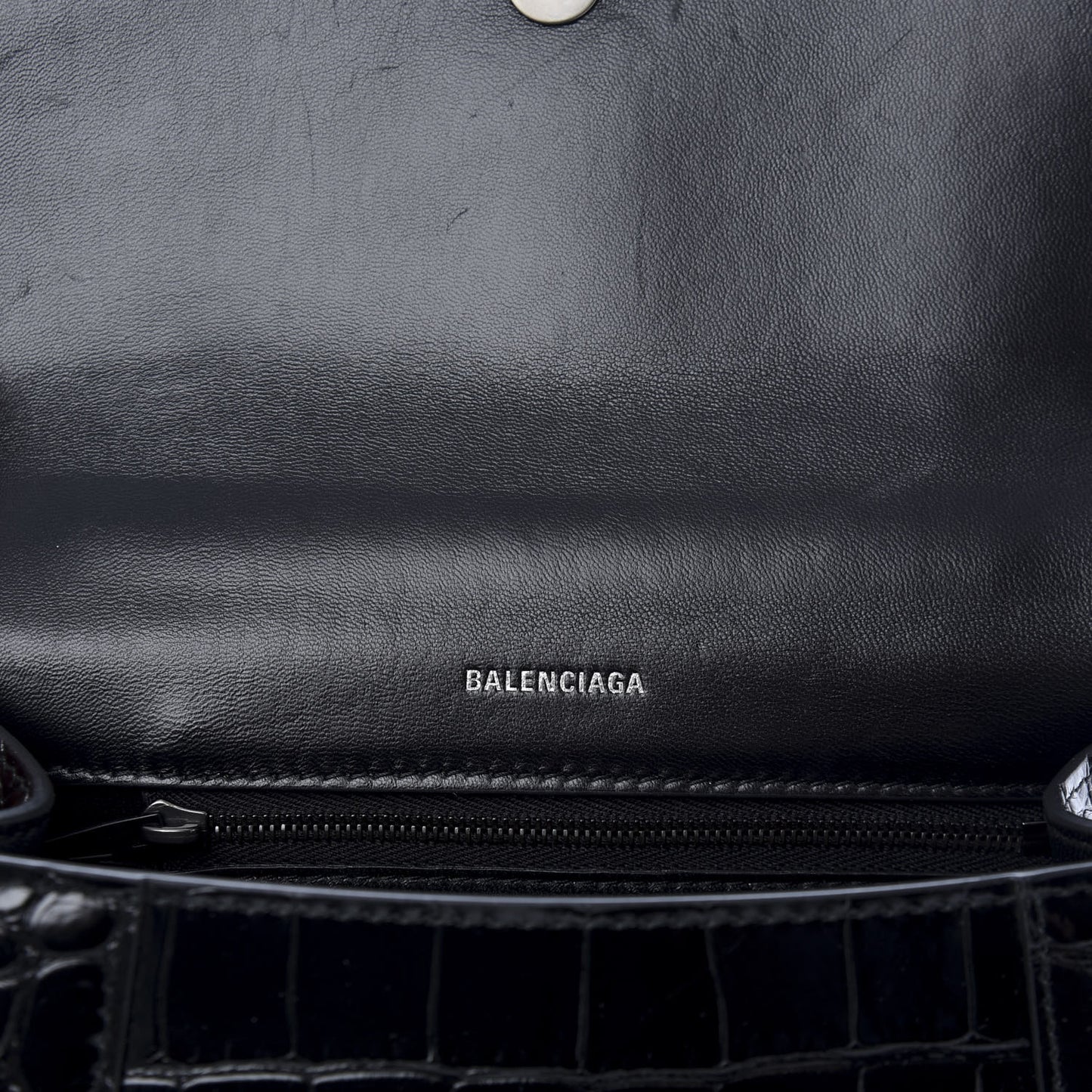 Shiny Calfskin Monochrome Crocodile Embossed Small Hourglass Top Handle Bag Black