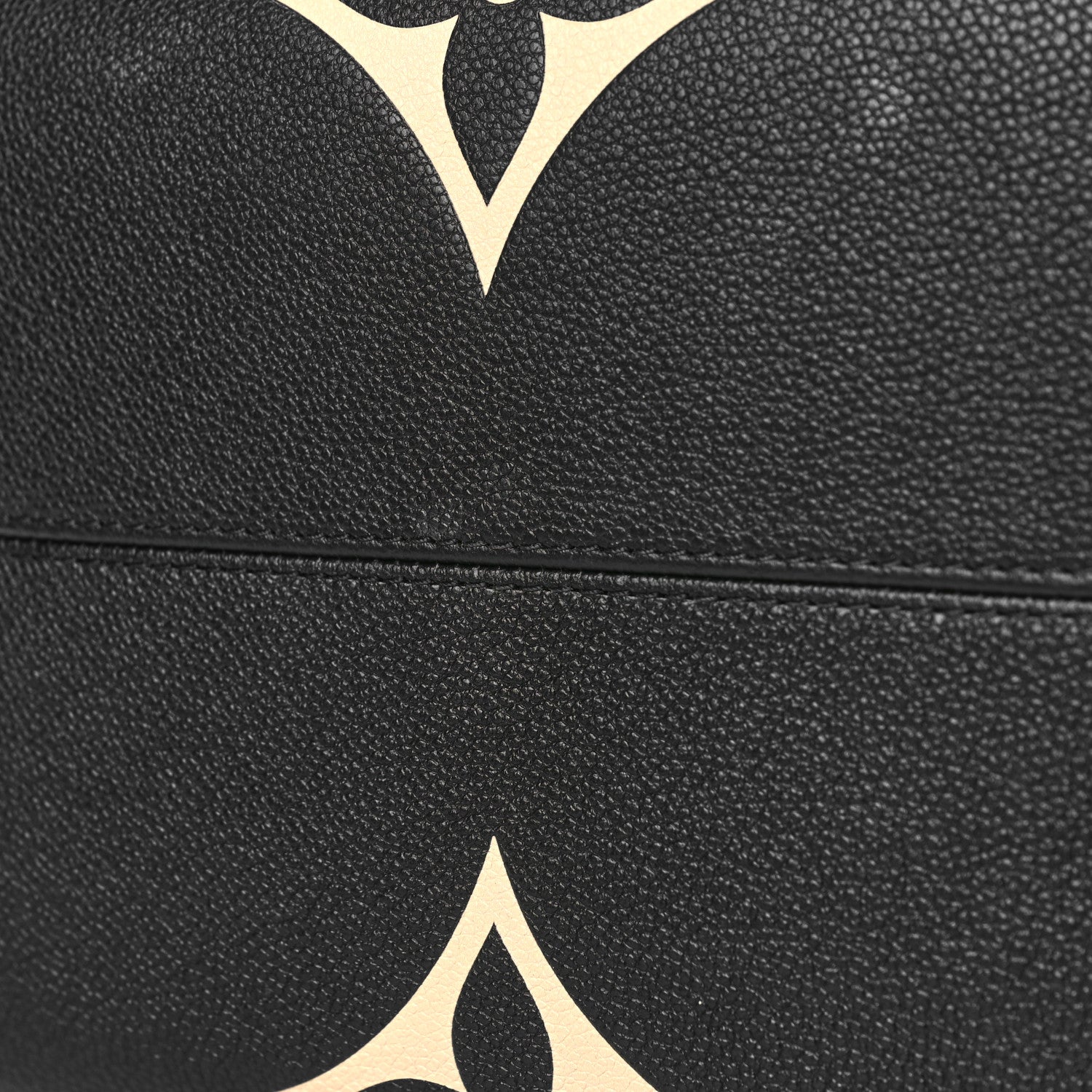 Louis Vuitton Empreinte Monogram Giant Crafty Onthego GM Black Creme 9 of 9