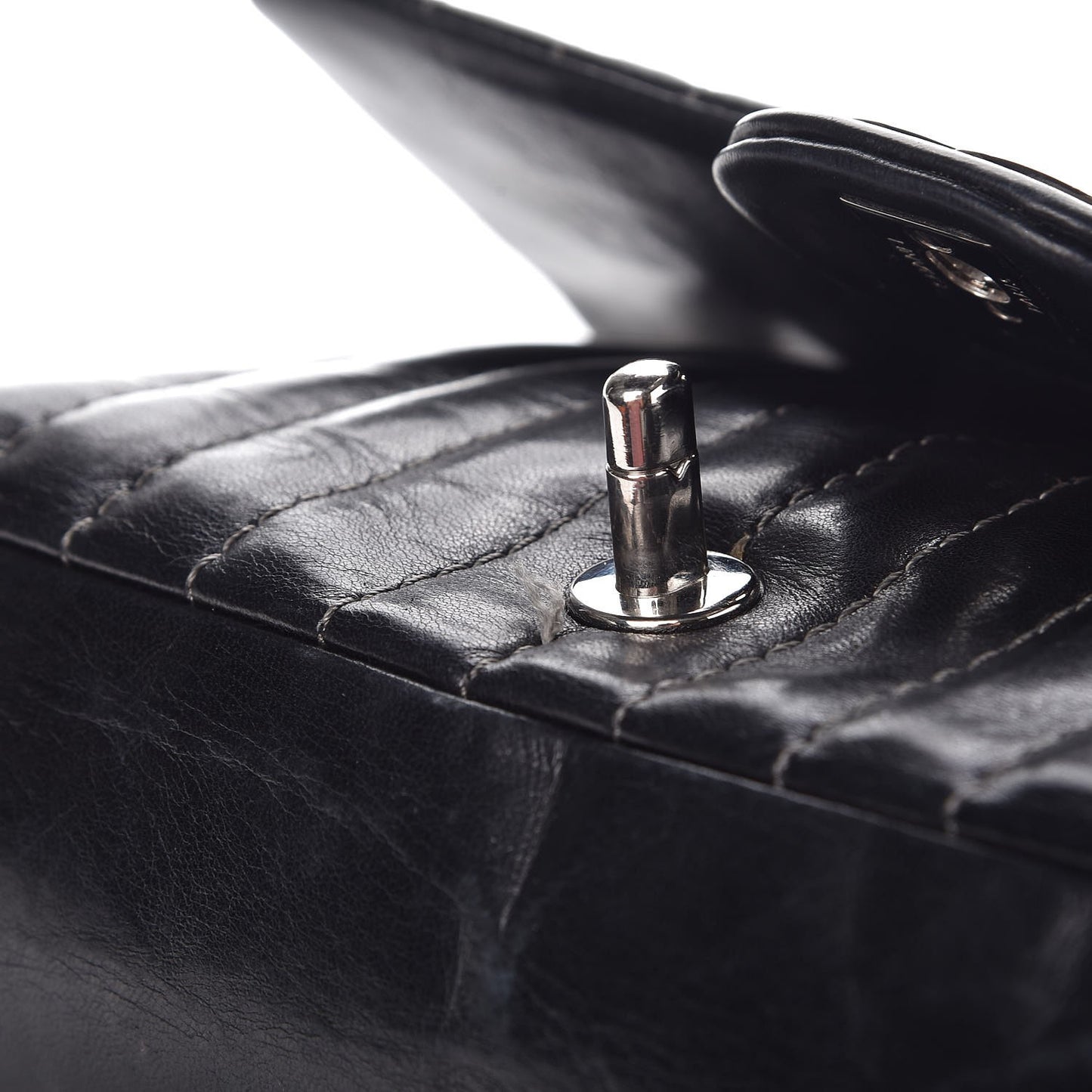 Lambskin Vertical Quilted Medium Single Flap Black
