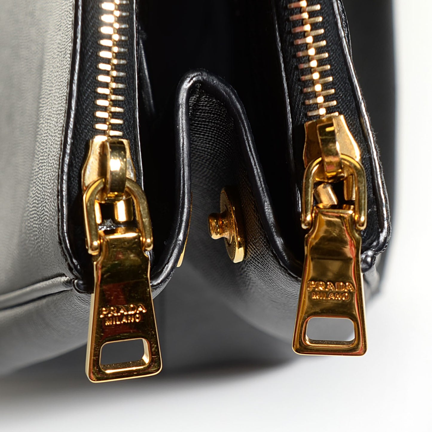 Saffiano Lux Large Double Zip Tote Nero Black