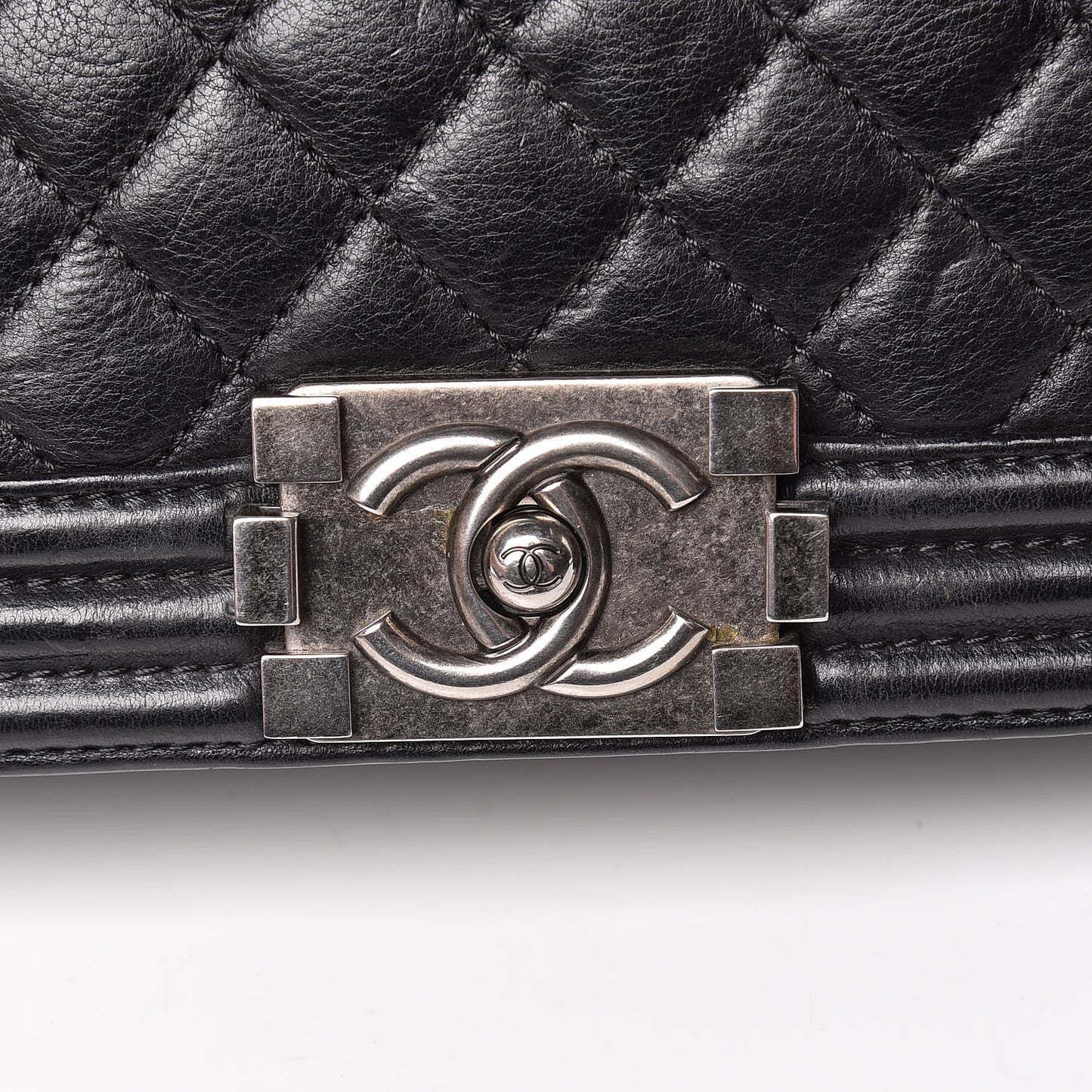 Calfskin Quilted Large Boy Flap Black