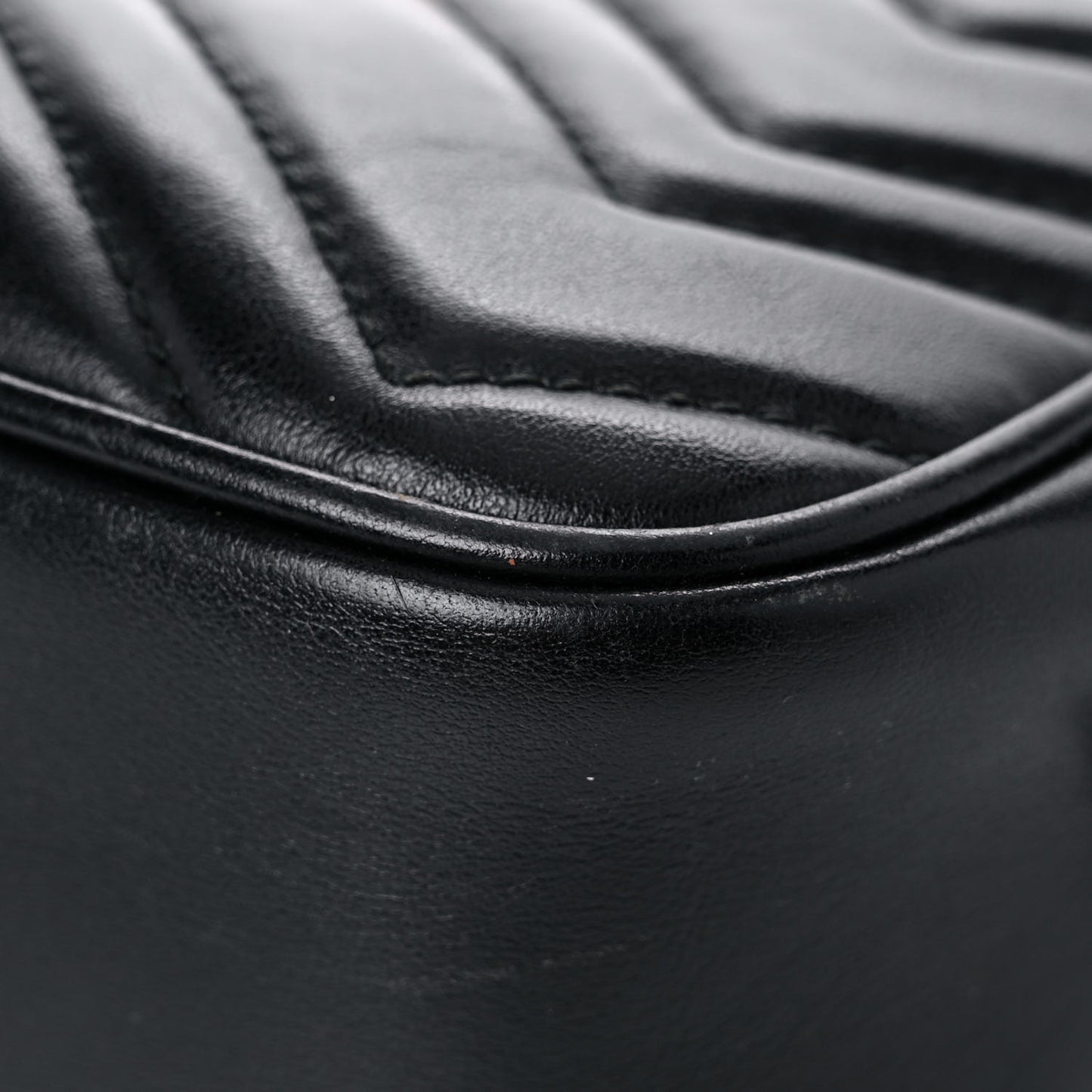 Calfskin Matelasse Mini GG Marmont Chain Shoulder Bag Black