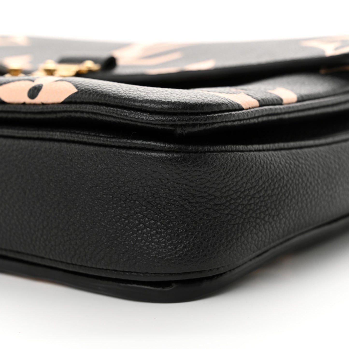 Empreinte Monogram Giant Pochette Metis Black Beige