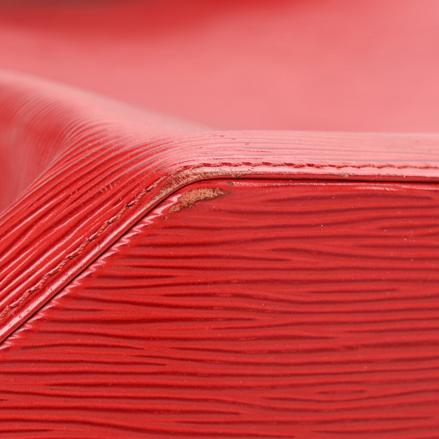 Louis Vuitton Epi Sac D'Epaule GM Castillan Red 8 of 9