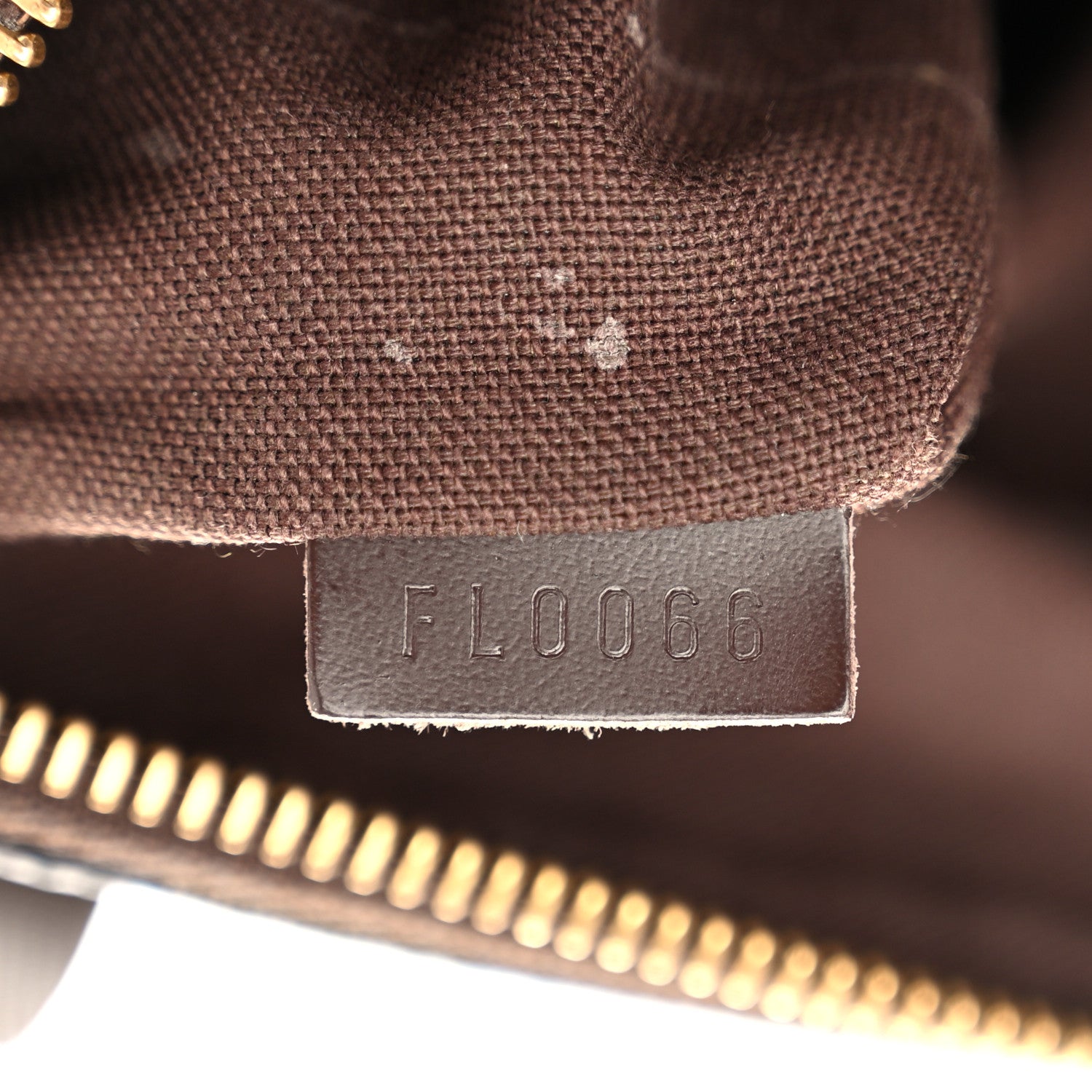 Louis Vuitton Damier Ebene Pochette Melville 7 of 12