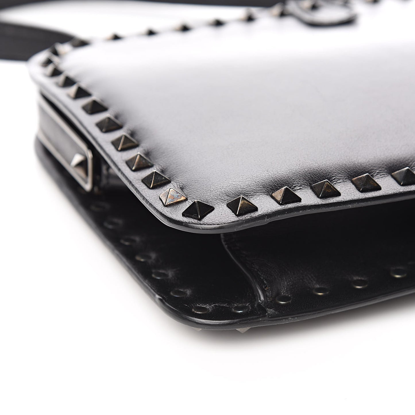 Vitello Rockstud Frame Bag Black