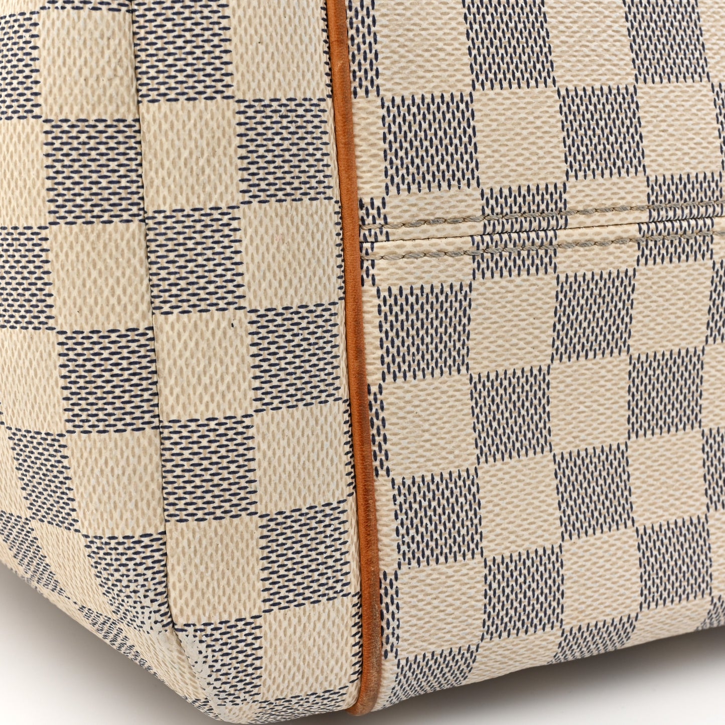 Damier Azur Totally MM
