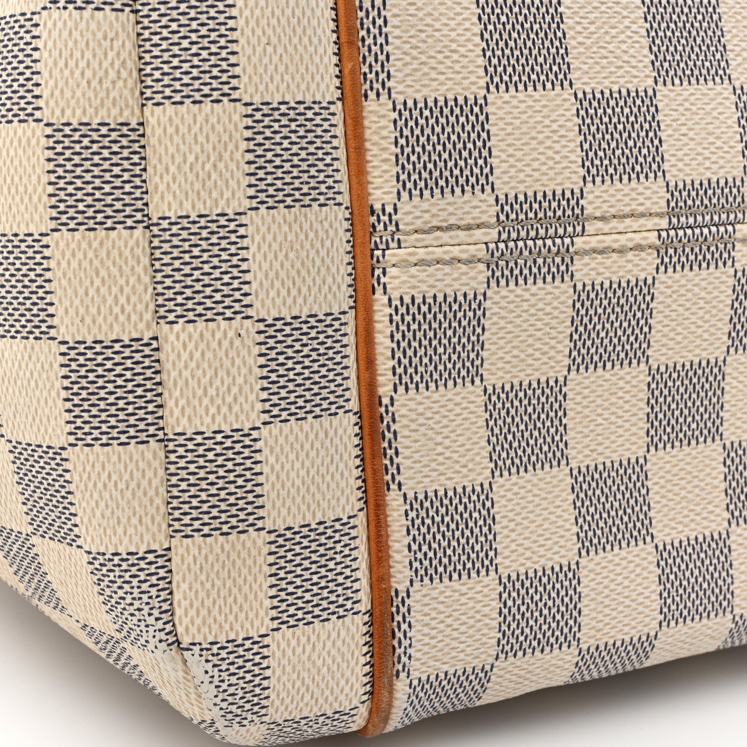 Louis Vuitton Damier Azur Totally MM 21 of 26