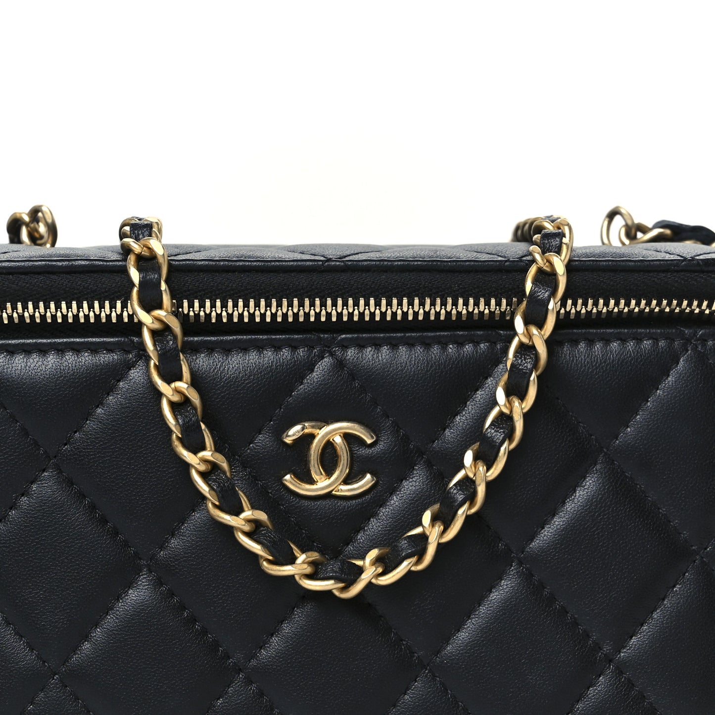 Lambskin Quilted Pearl Crush Small Vanity Case With Chain Black
