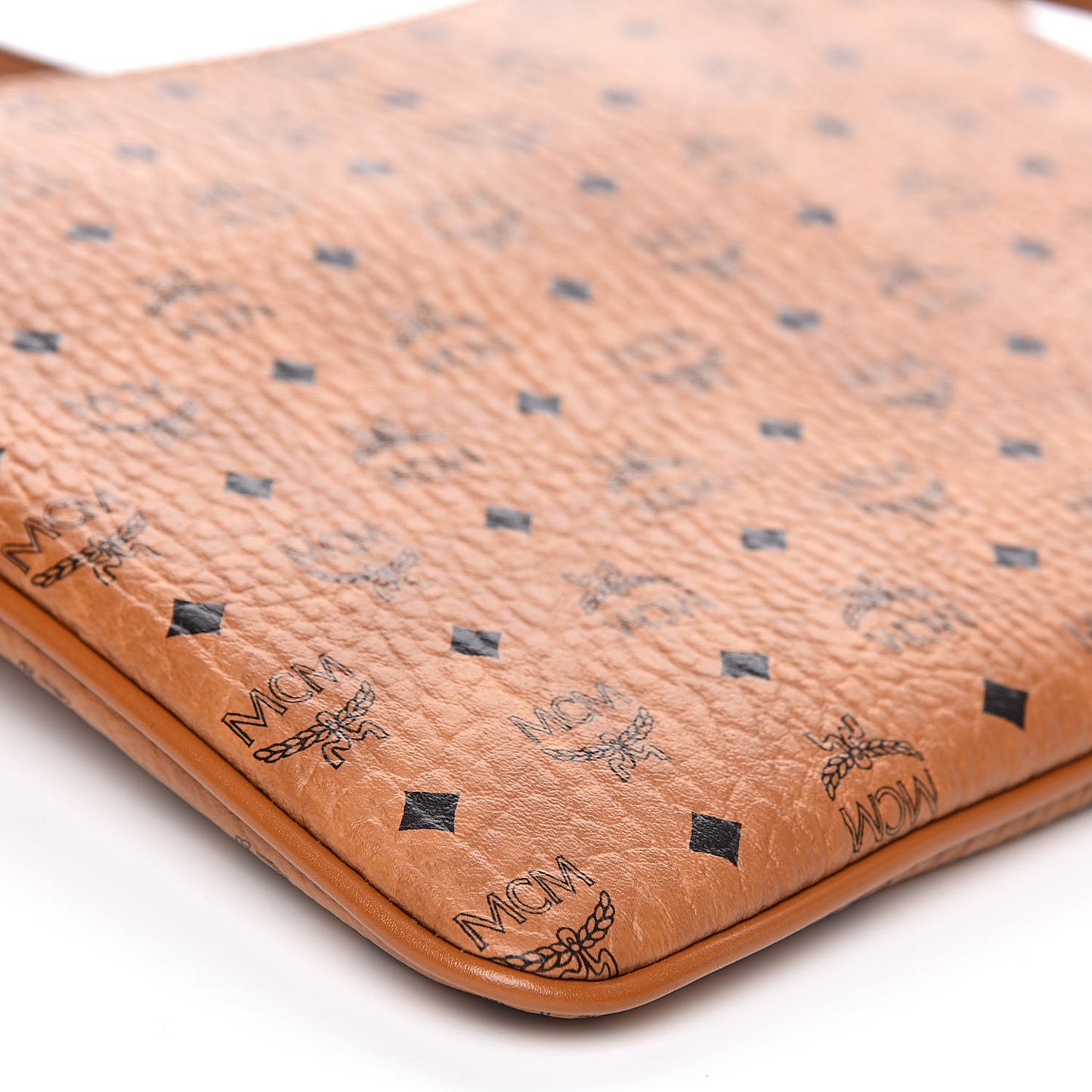 Visetos Medium Crossbody Pouch Cognac