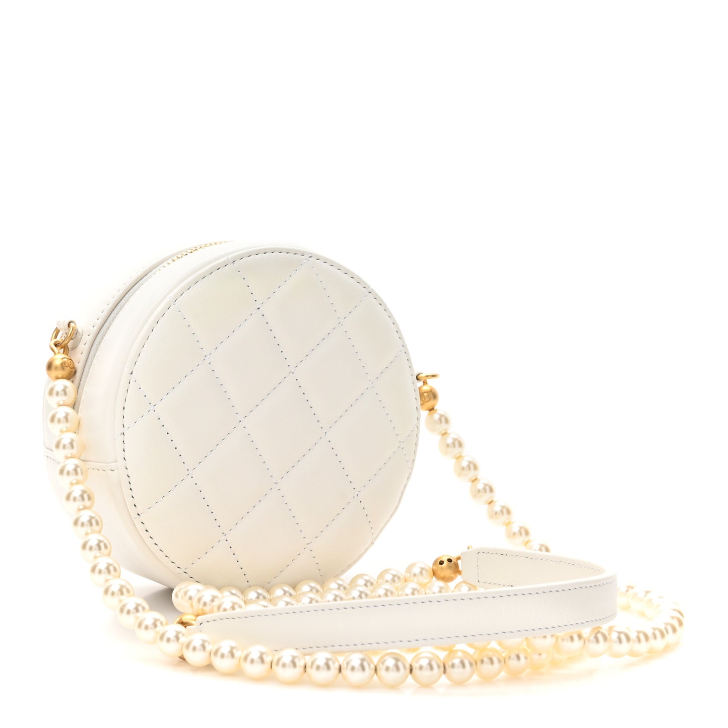 Lambskin Quilted Pearl Round Clutch With Chain White