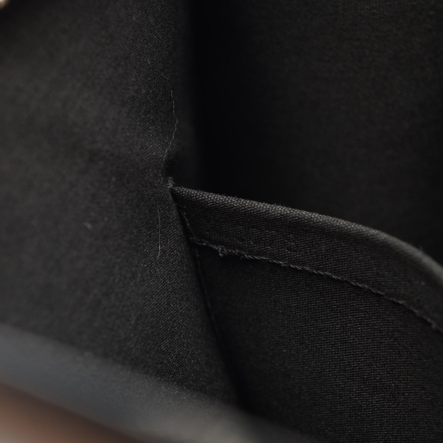 Epi Madeleine GM Black