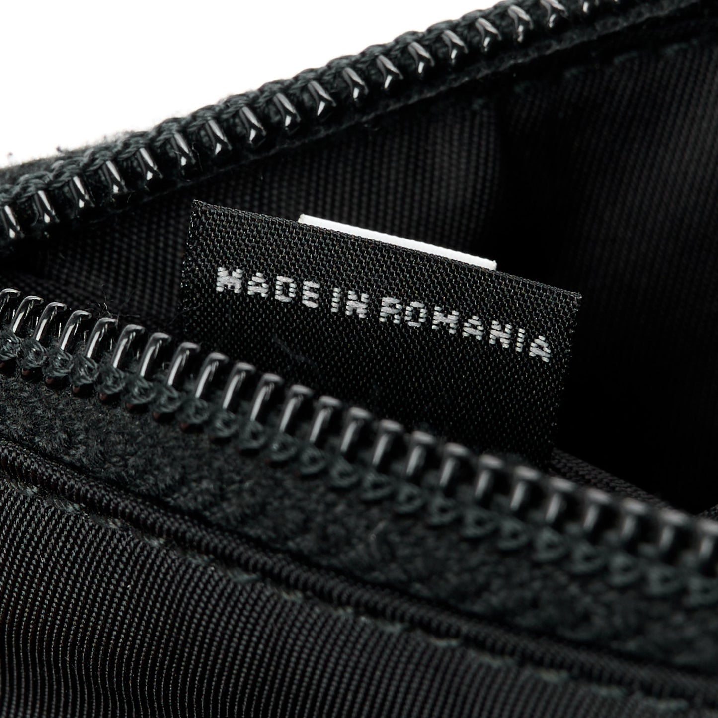 Tessuto Nylon Saffiano Belt Bag Black