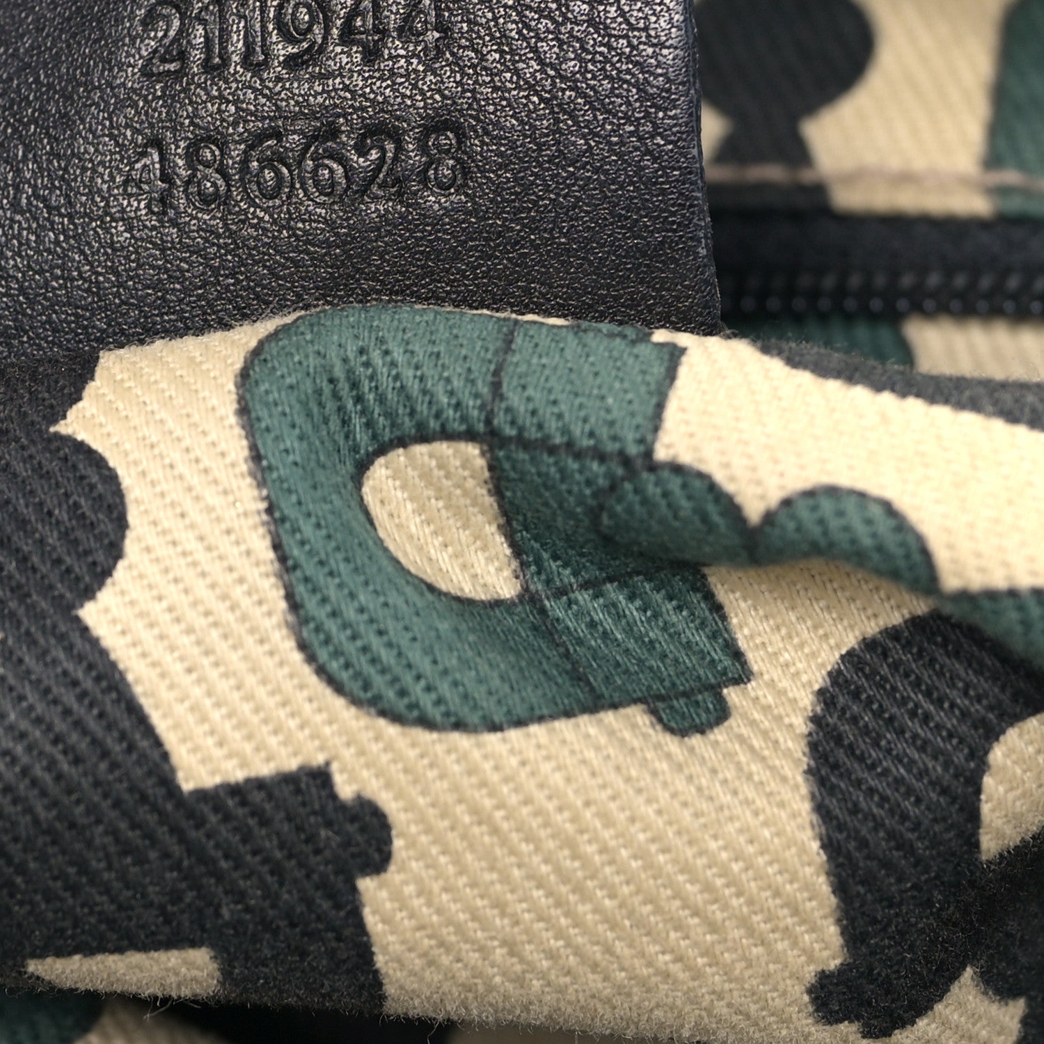 Gucci Guccissima Medium Sukey Navy 7 of 9