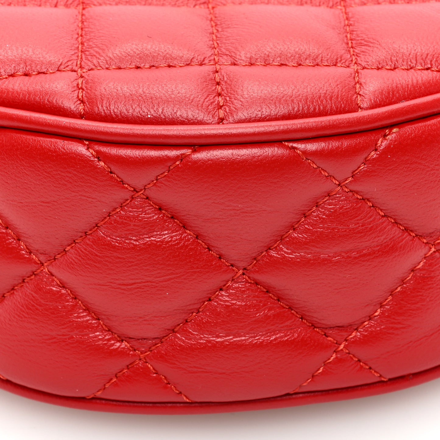 Nappa Quilted La Medusa Round Camera Bag Red