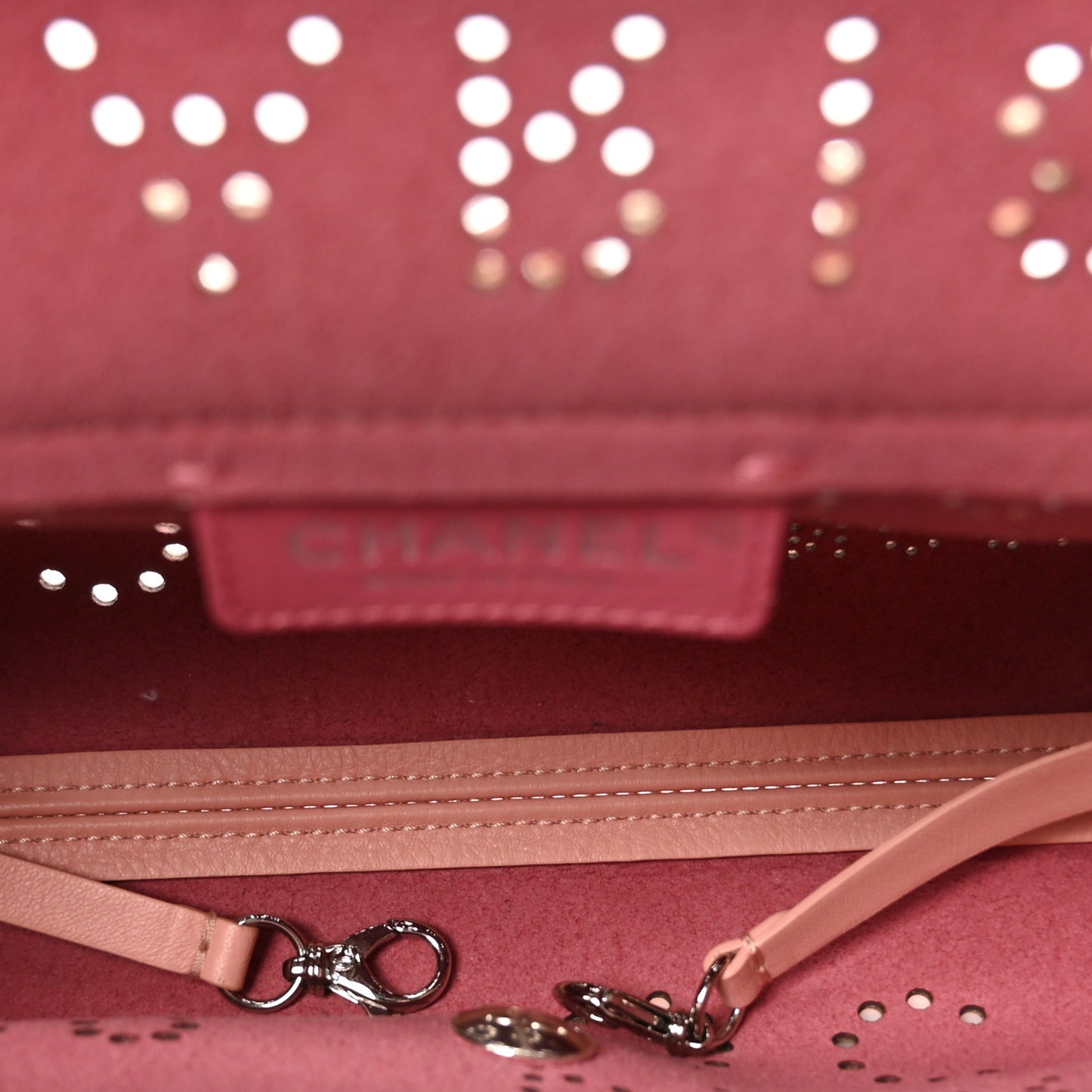 Calfskin Tweed Eyelet Flap Bag Pink