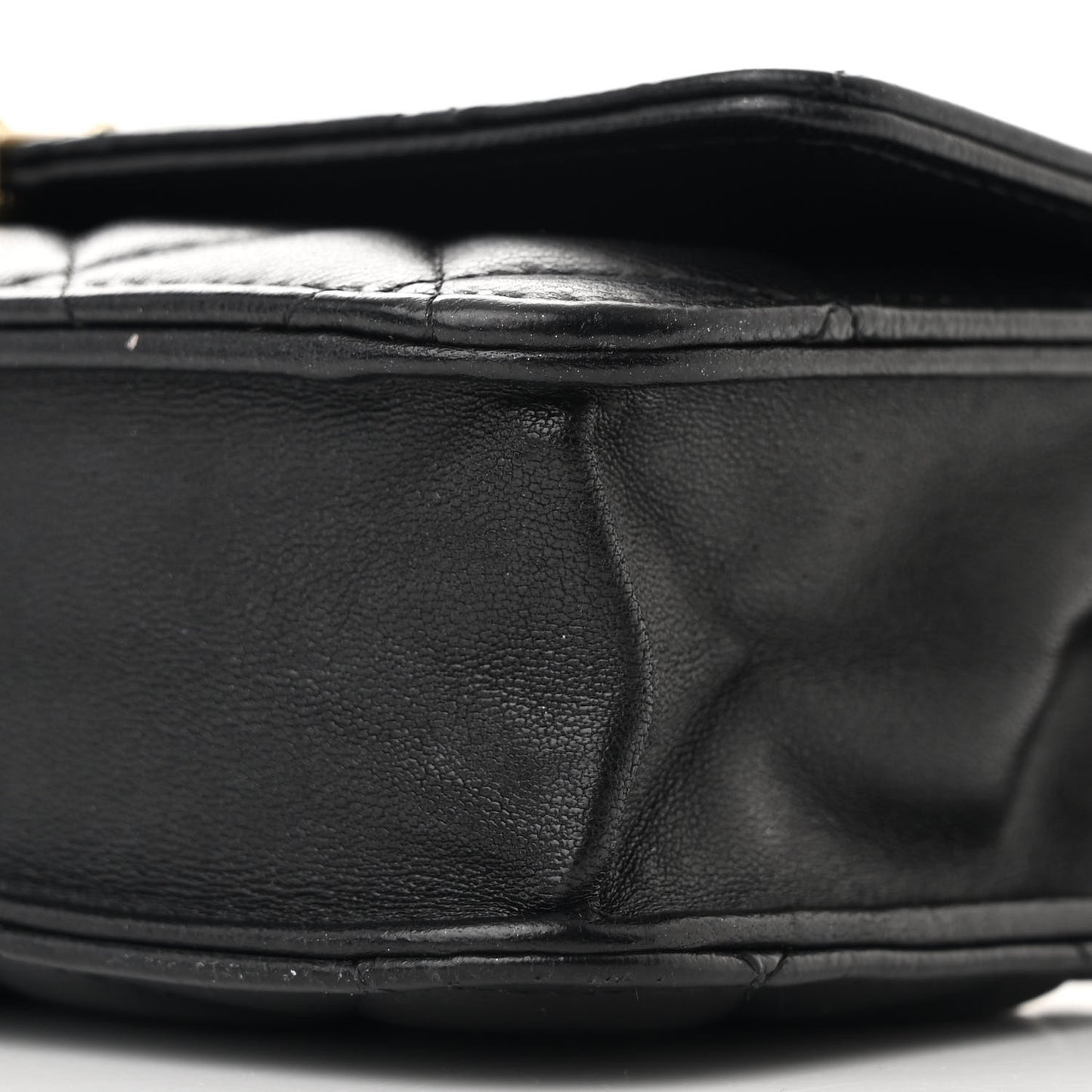 Caviar Quilted Golden Class Wallet On Chain WOC Black