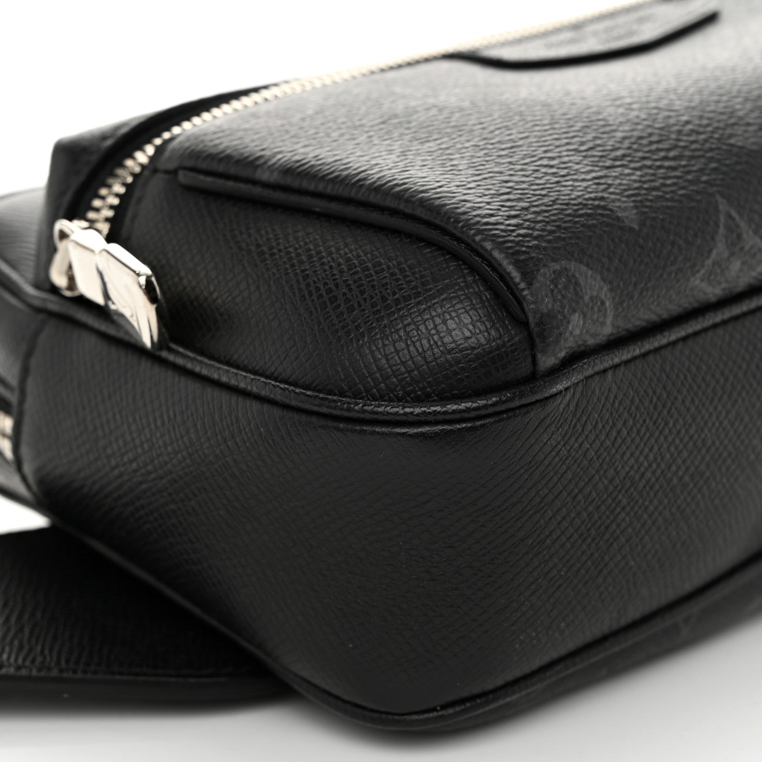 Louis Vuitton Taiga Monogram Eclipse Outdoor Bum Bag Black 8 of 9