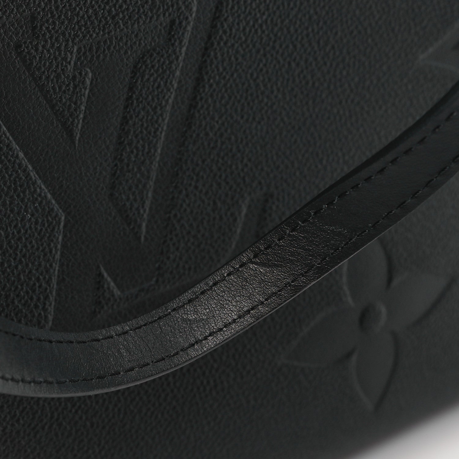 Louis Vuitton Empreinte Monogram Giant Onthego MM Black 11 of 11