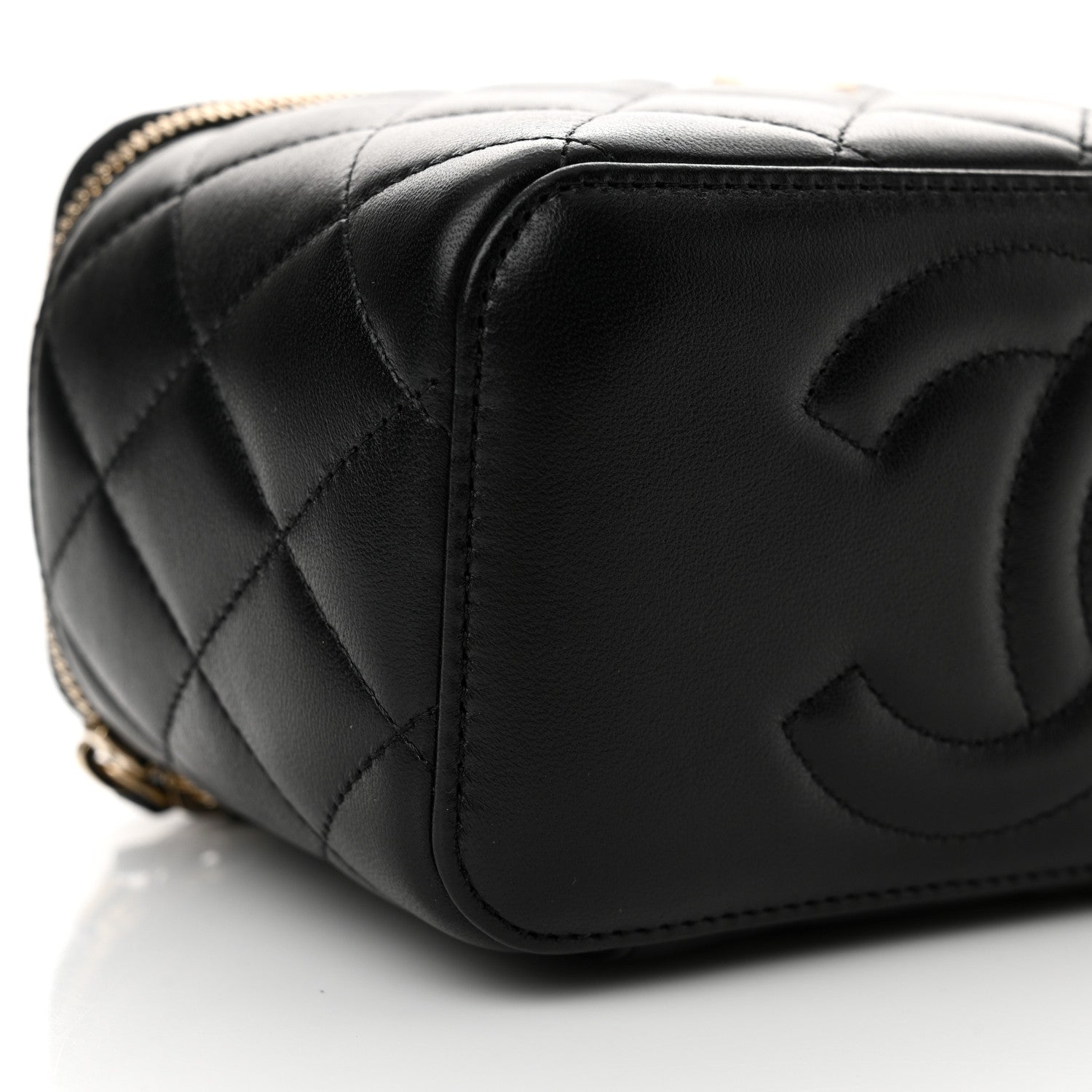Chanel Lambskin Quilted Pearl Crush Small Vanity Case With Chain Black 9 of 11