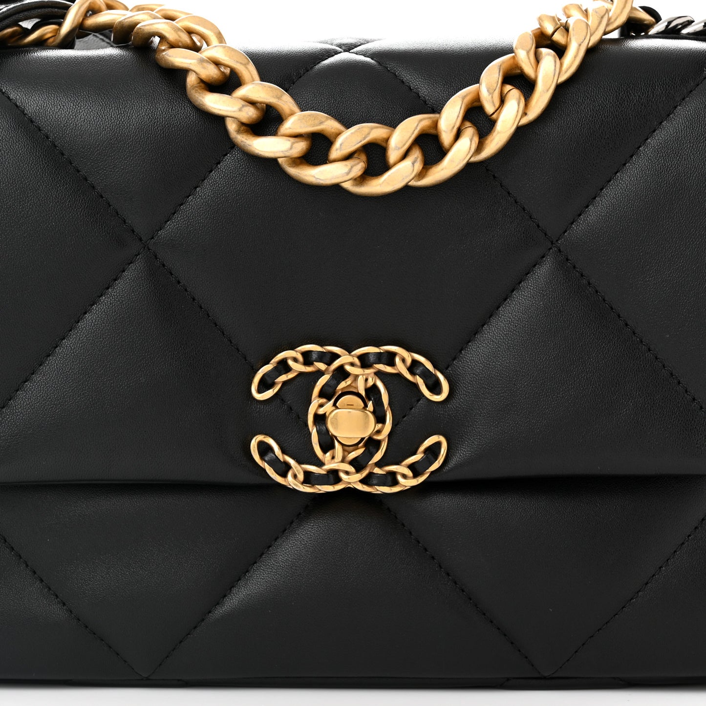 Lambskin Quilted Medium Chanel 19 Flap Black