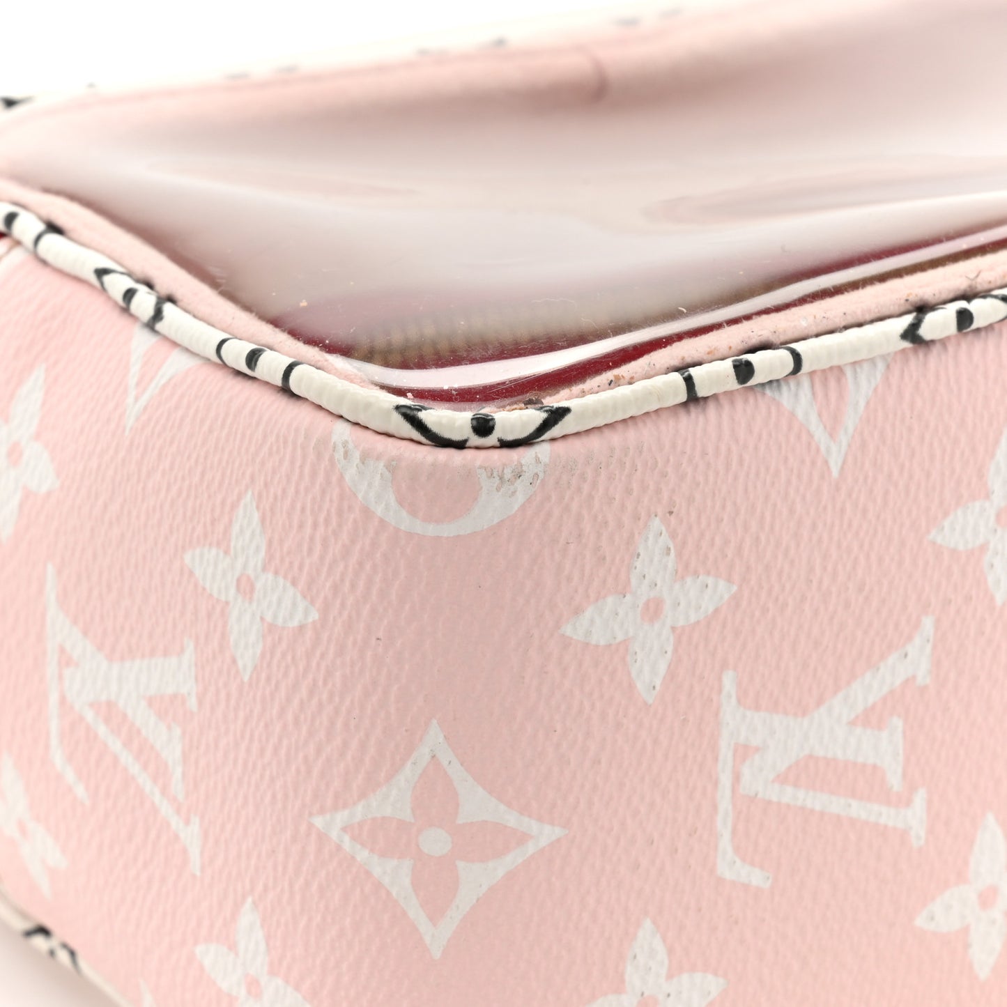 Monogram Giant Beach Pouch Rouge