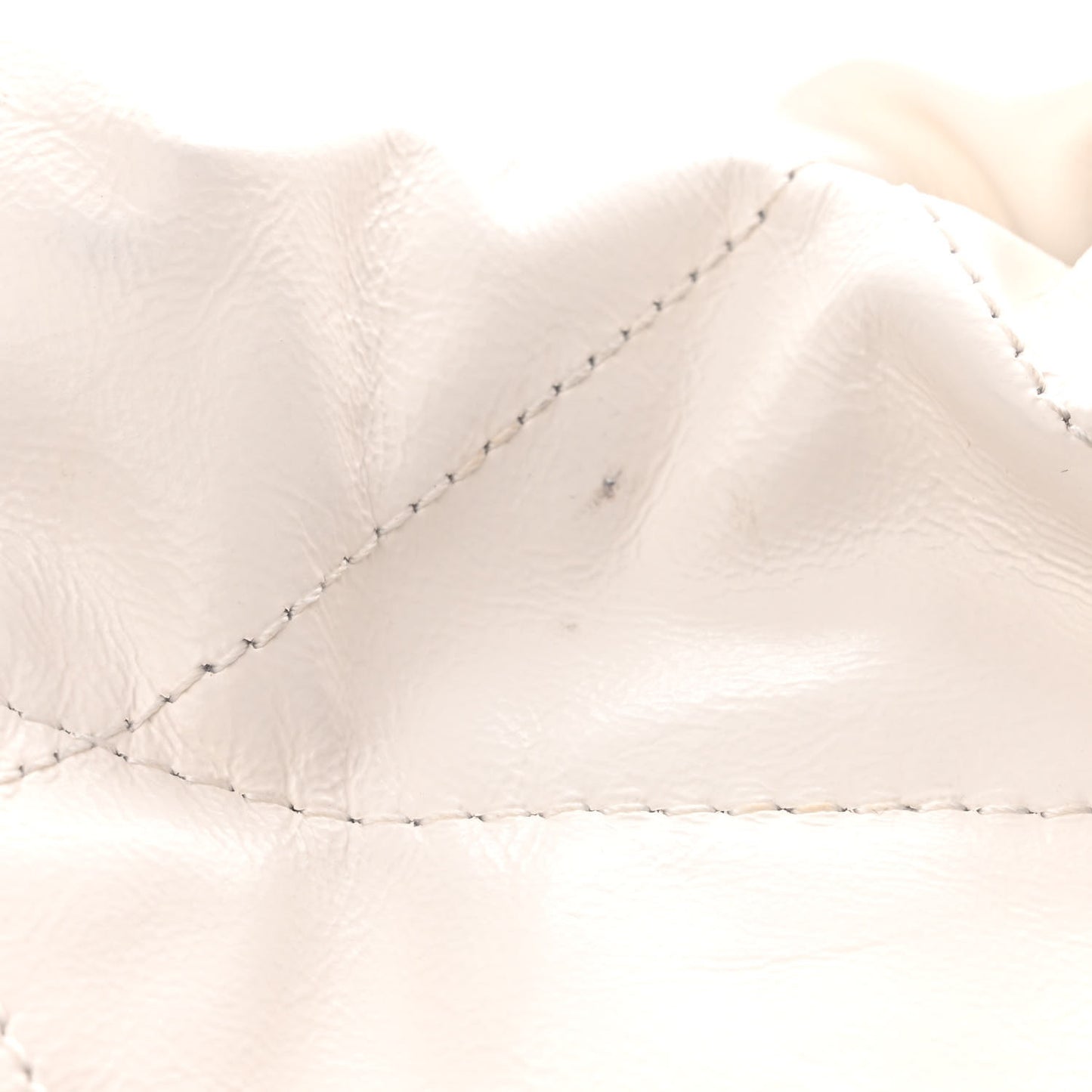 Shiny Calfskin Quilted Chanel 22 White