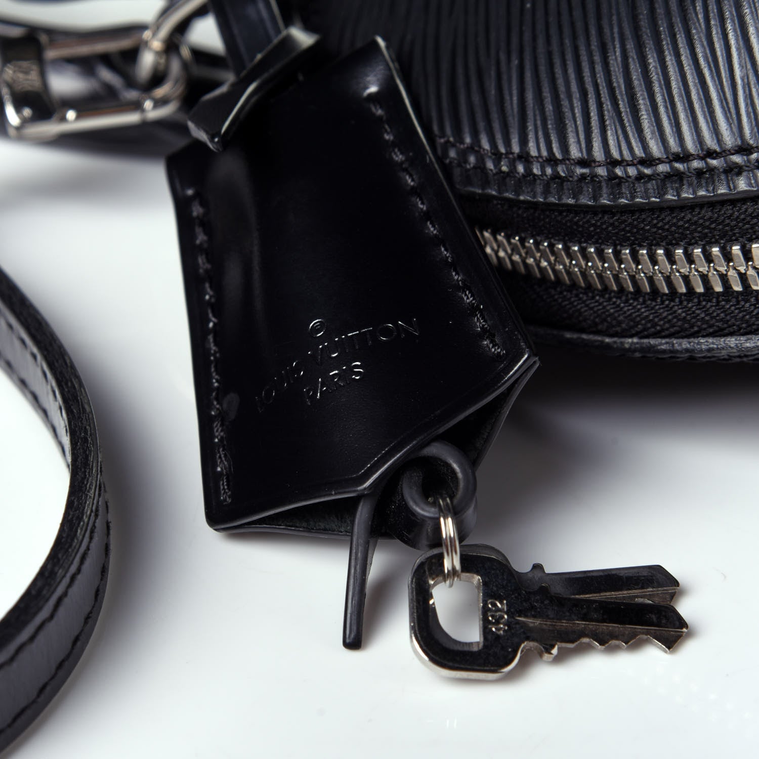 Louis Vuitton Epi Alma BB Black 13 of 14