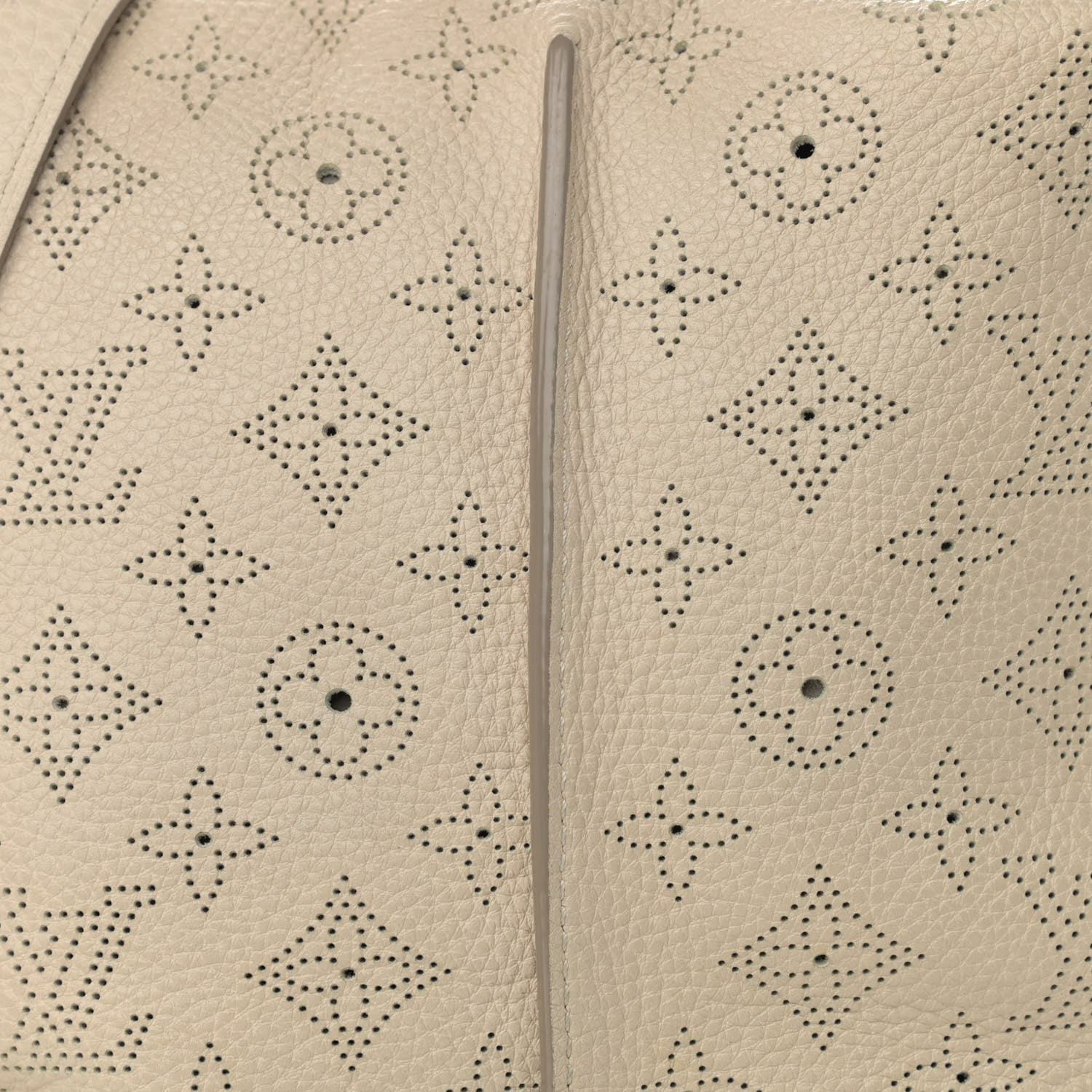 Louis Vuitton Mahina Selene PM Ivory 9 of 21