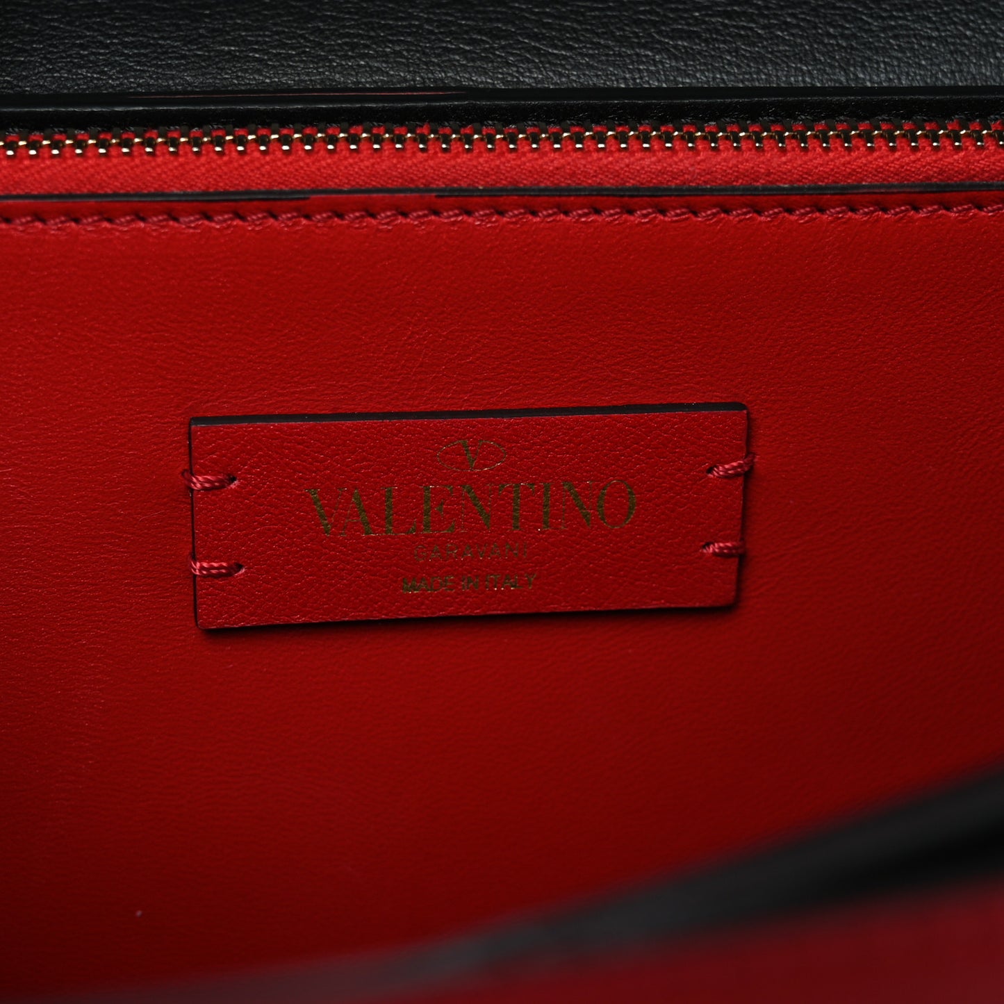 Calfskin Medium Vring Shoulder Bag Rouge