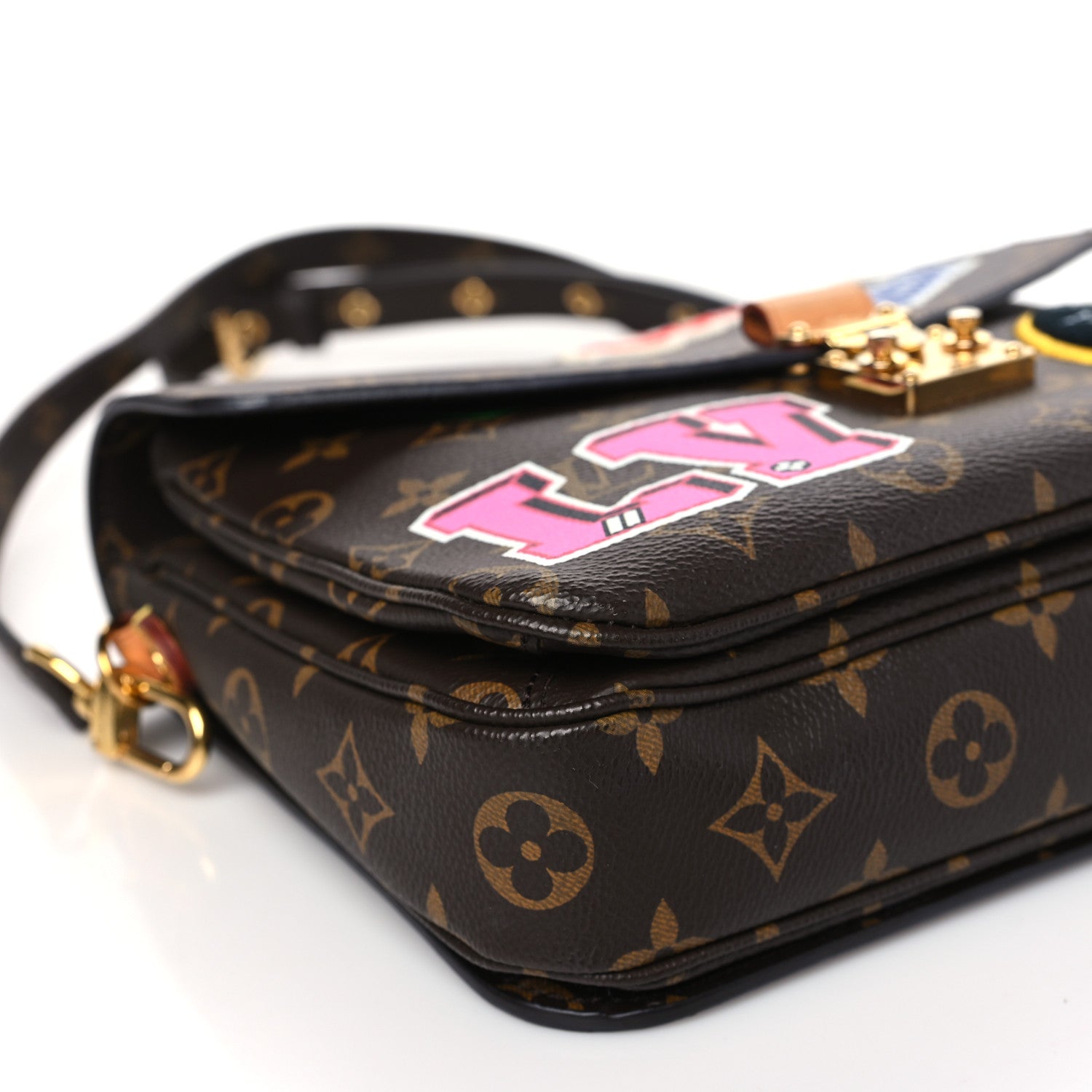 Louis Vuitton LOUIS VUITTON Monogram My World Tour Pochette Metis 7 of 8