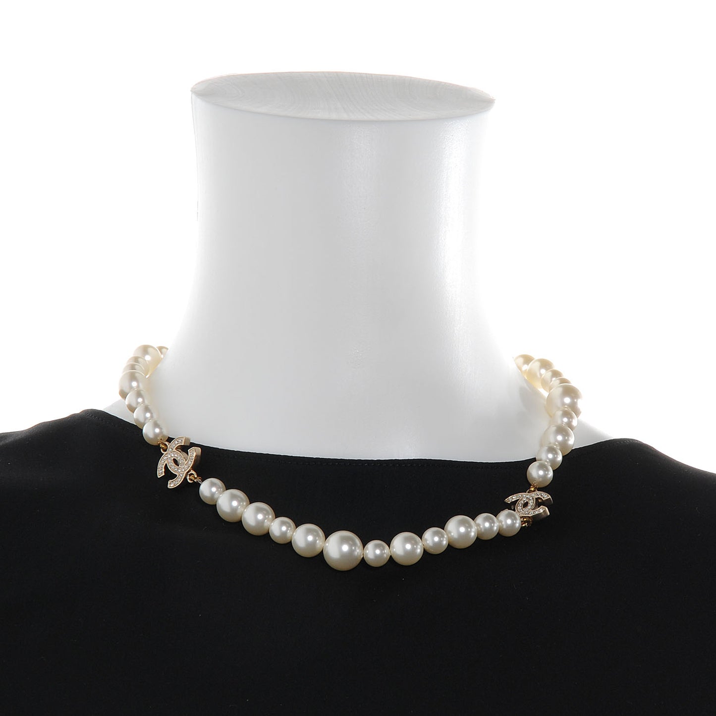 Pearl Crystal CC Short Necklace