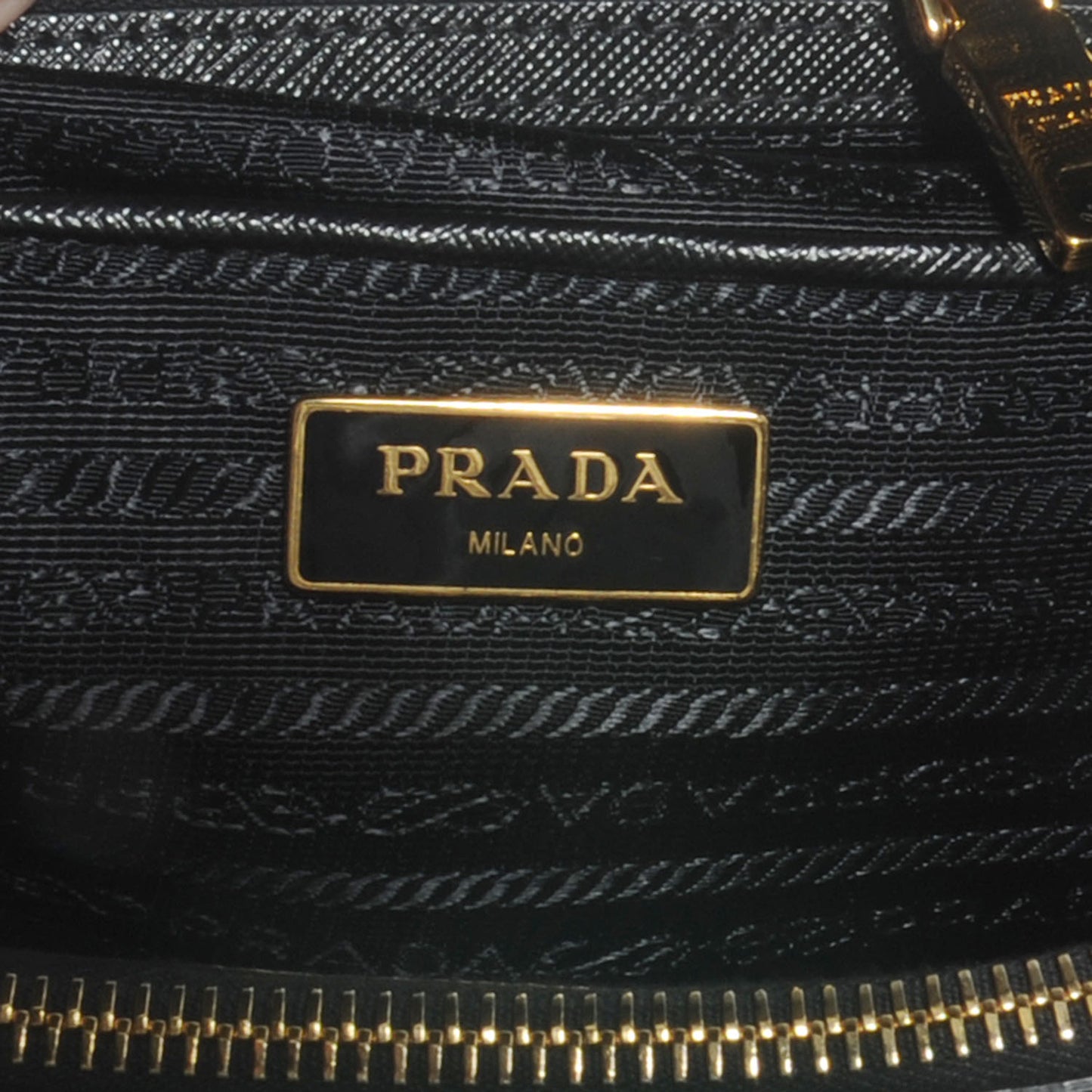 Saffiano Lux Double Zip Medium Tote Nero Black