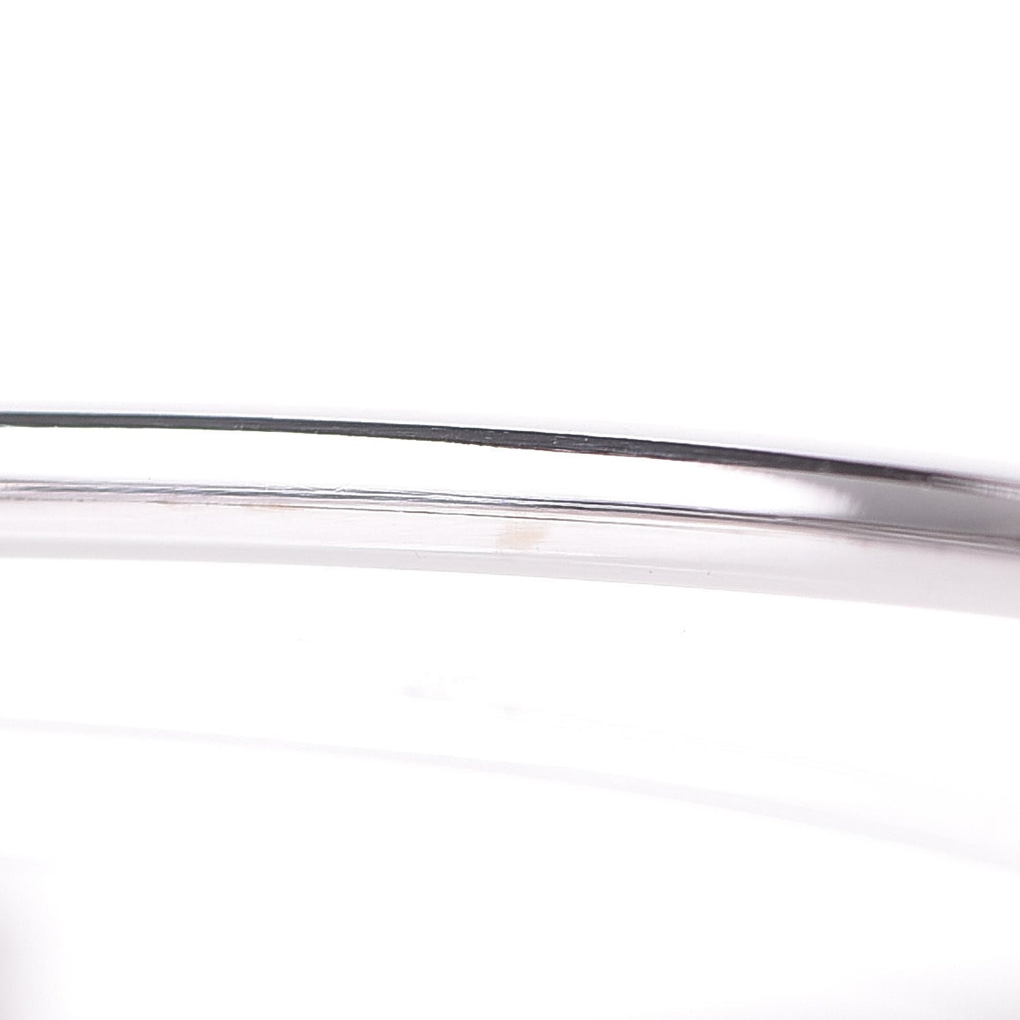 18K White Gold Diamond T Wire Bracelet