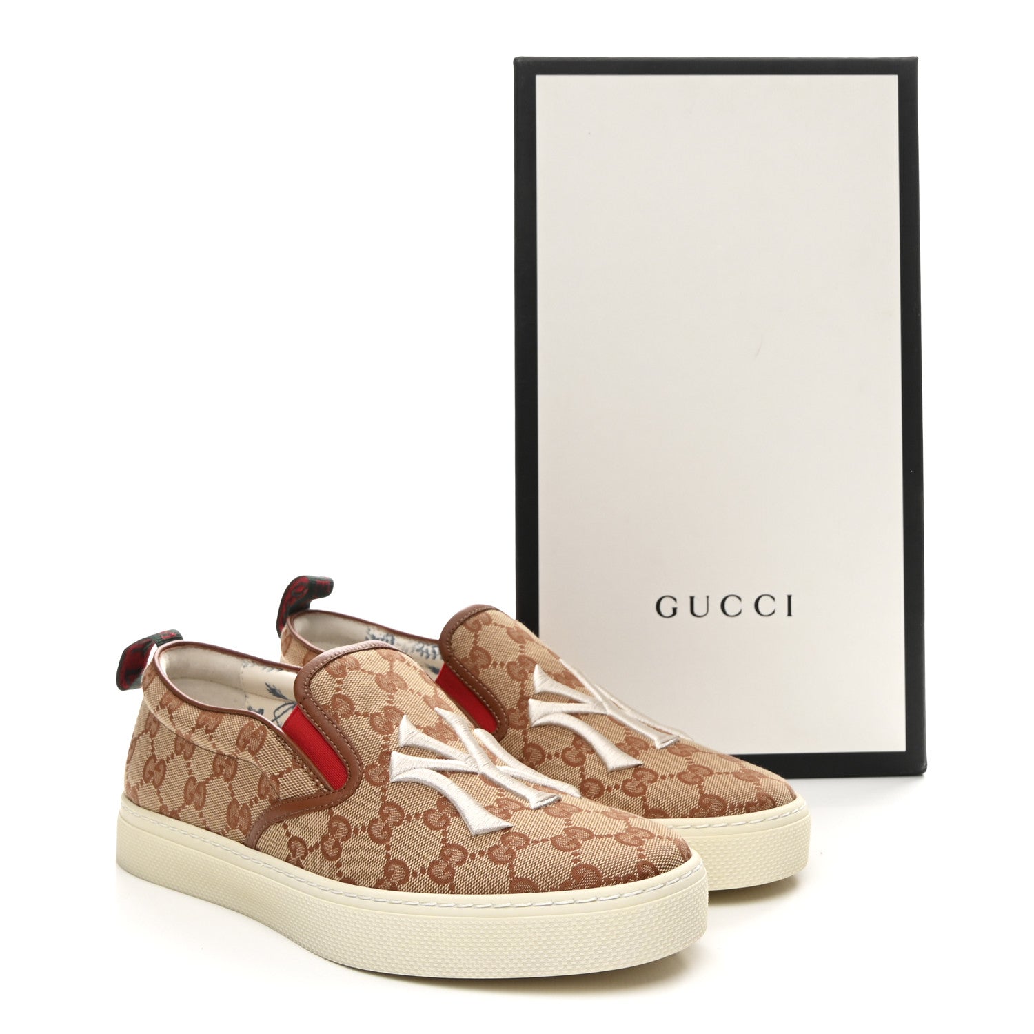【GUCCI × YANKEES】NY MLBグッチ Gucci X MLB GG Monogram NY Yankees Embroidered Mens Slip On