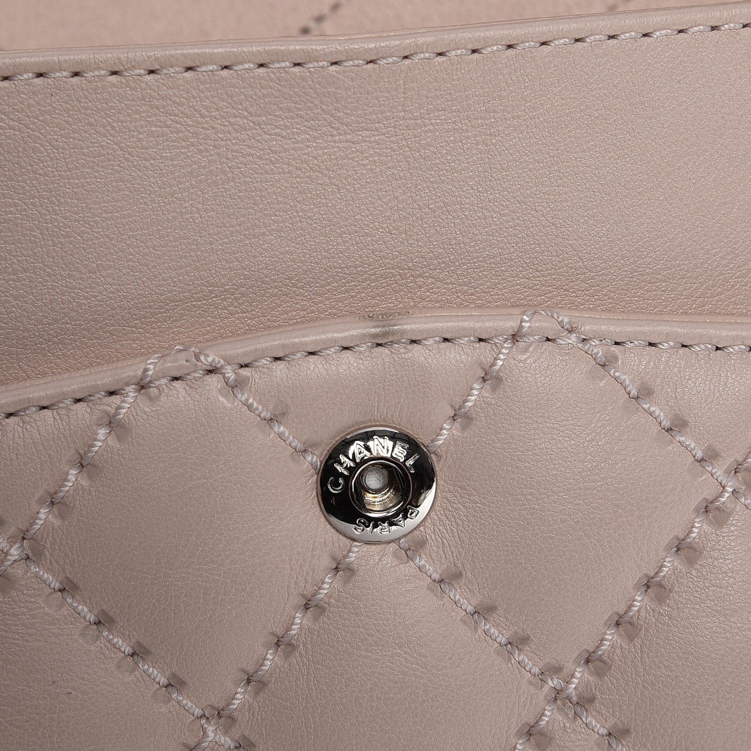 Chanel Calfskin Vivid Stitched 2.55 Reissue 226 Flap Light Pink 8 of 10