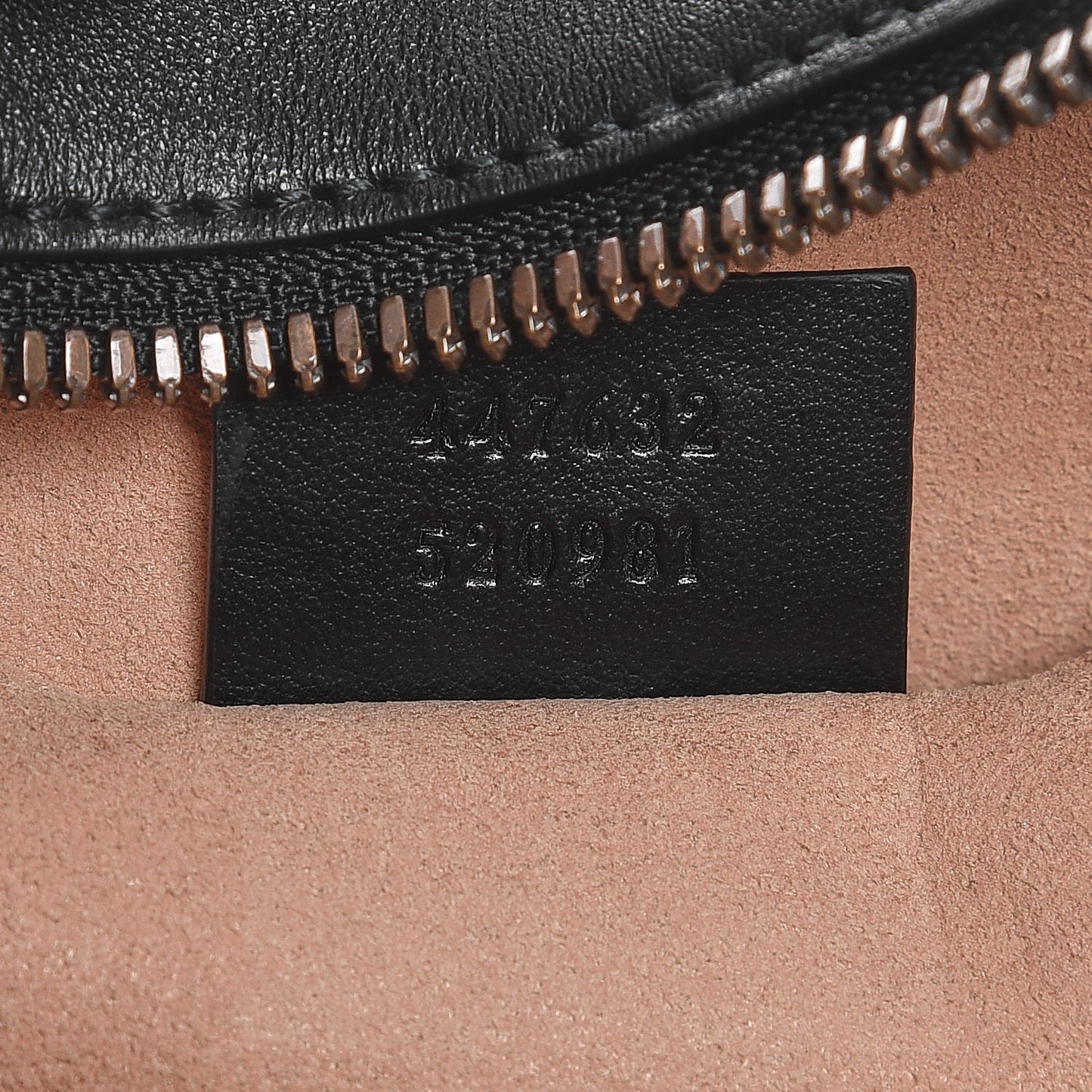 Calfskin Matelasse Small GG Marmont Chain Shoulder Bag Black