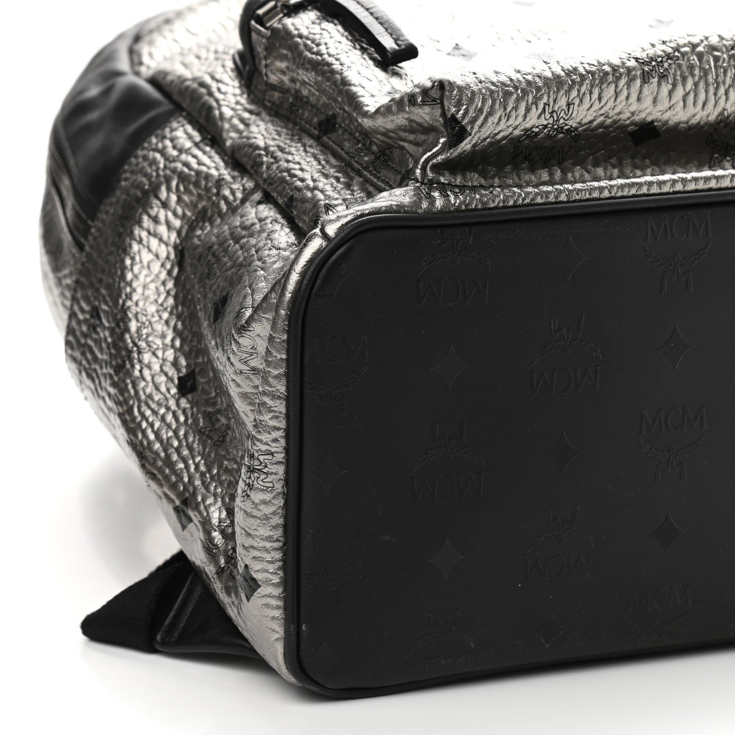 MCM Metallic Visetos Medium Stark Backpack Silver Black 7 of 9