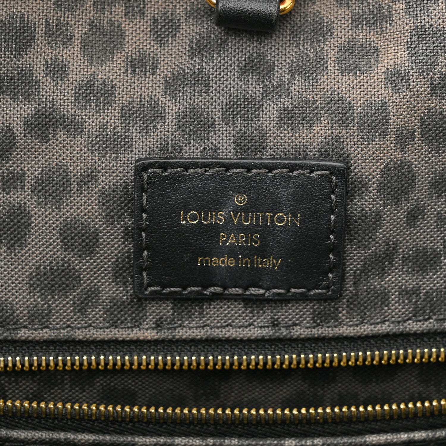 Louis Vuitton Monogram Giant Wild At Heart Onthego GM Black 6 of 9