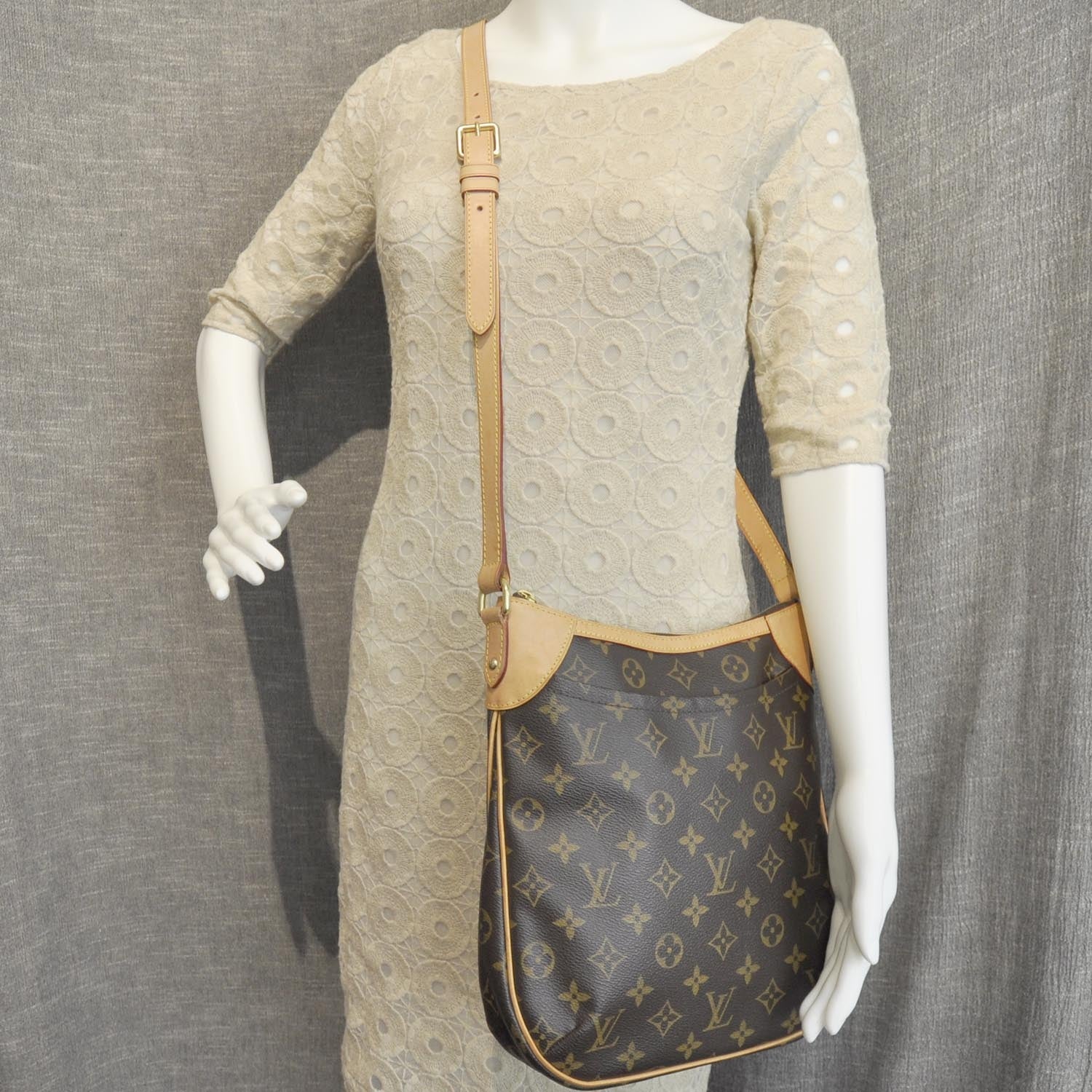 Louis Vuitton Monogram Odeon PM 2 of 8