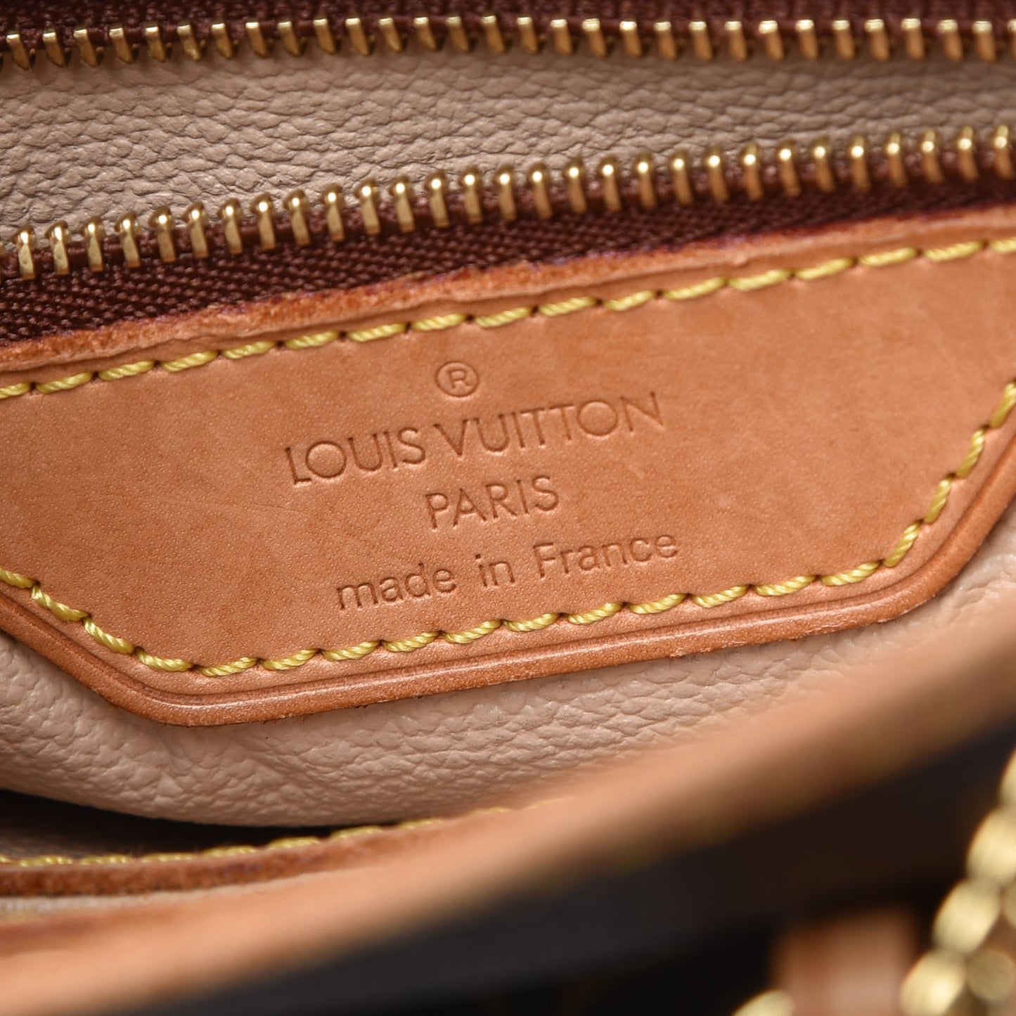 Monogram Petit Bucket 23