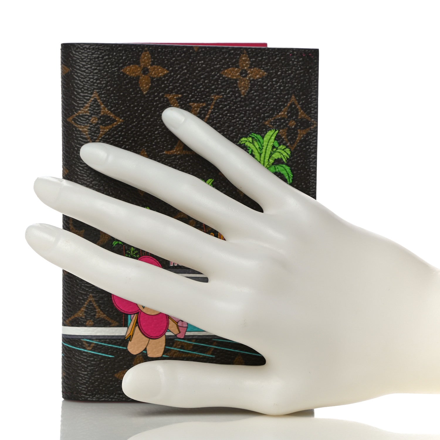 Louis Vuitton Monogram 2021 Christmas Animation Hollywood Passport Cover Fuchsia 2 of 9
