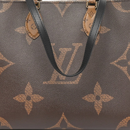 Louis Vuitton Reverse Monogram Giant Onthego MM 7 of 10